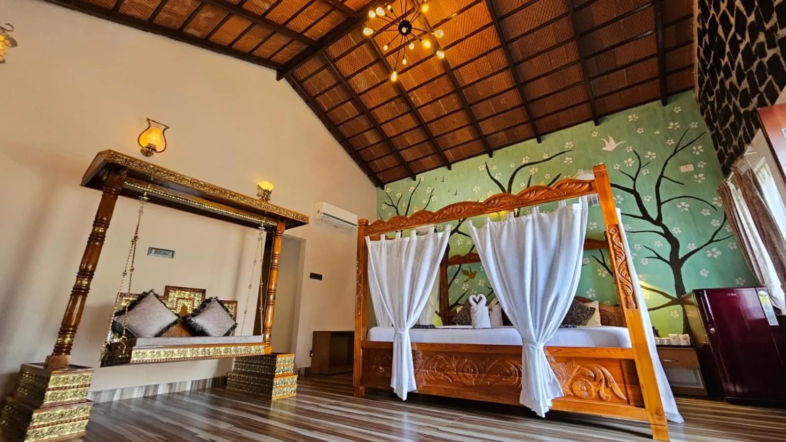 Photo of the whole room in Le Yercaud