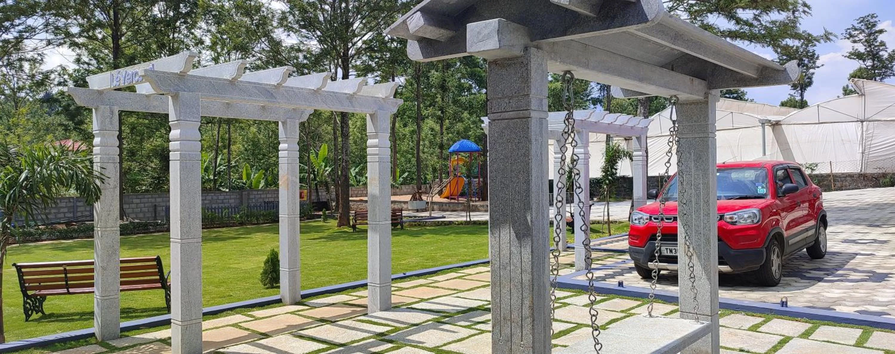 Parking in Le Yercaud