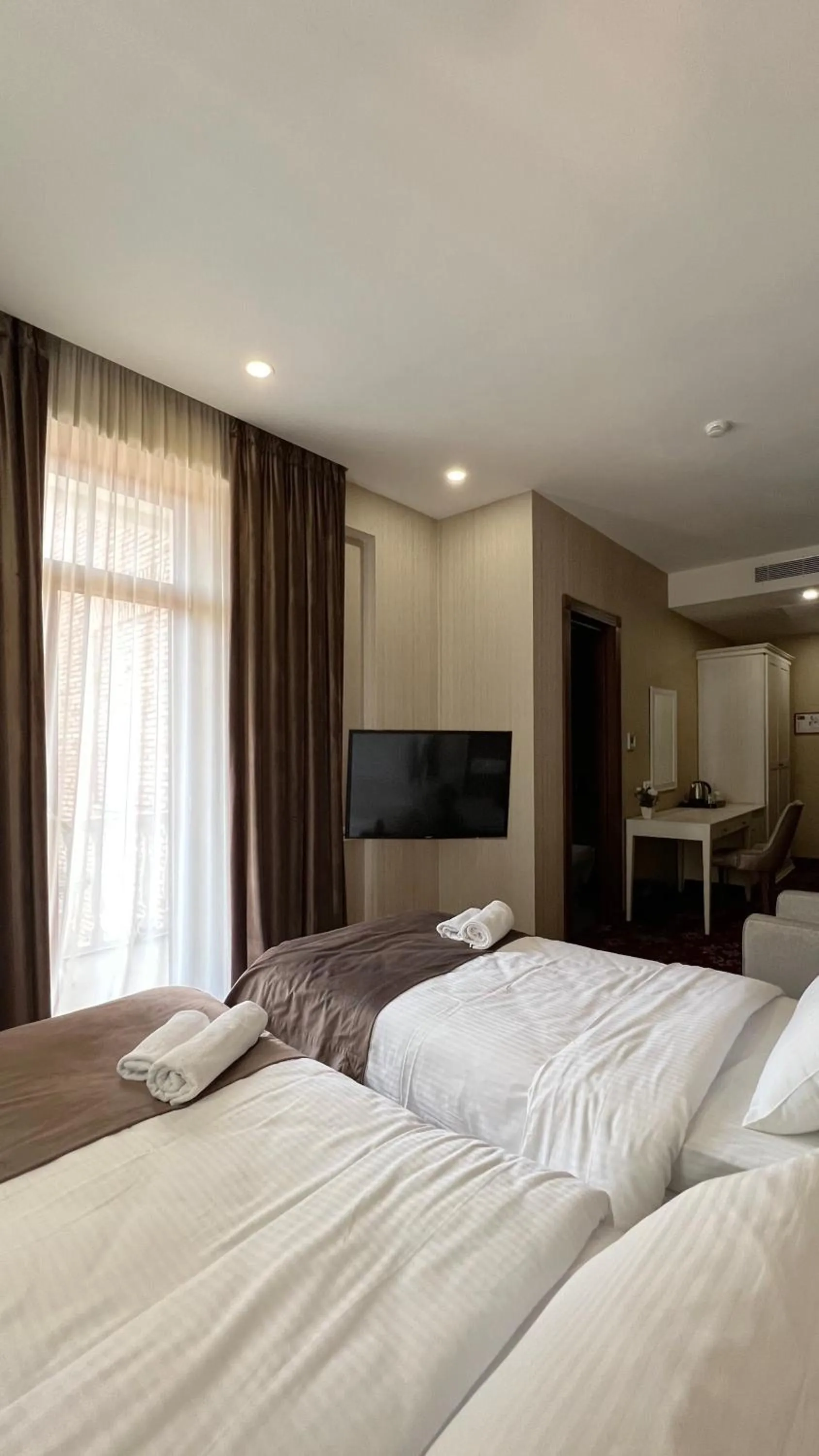 TV and multimedia, Bed in Marmenio Hotel