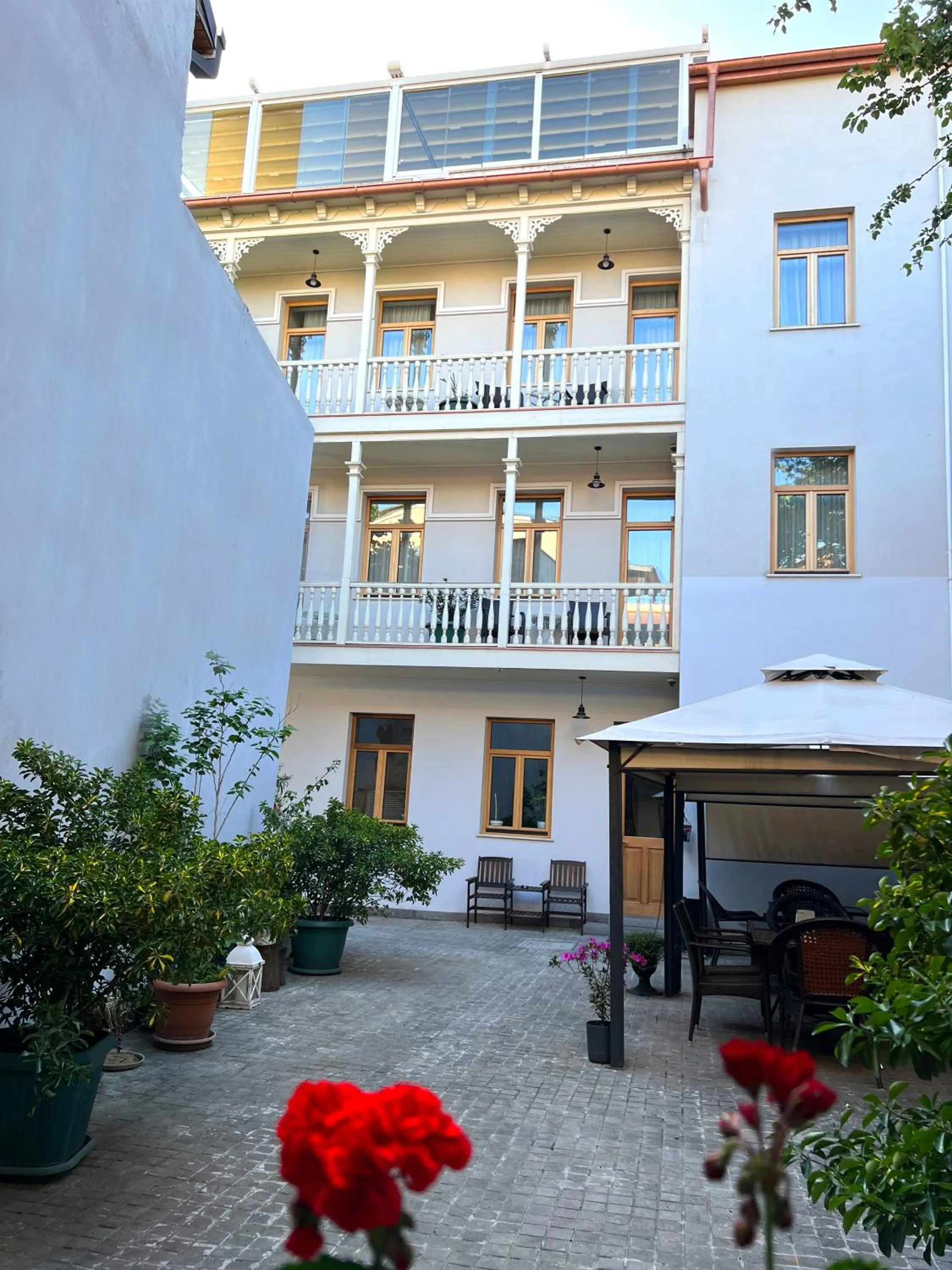 Day, Property Building in Marmenio Hotel