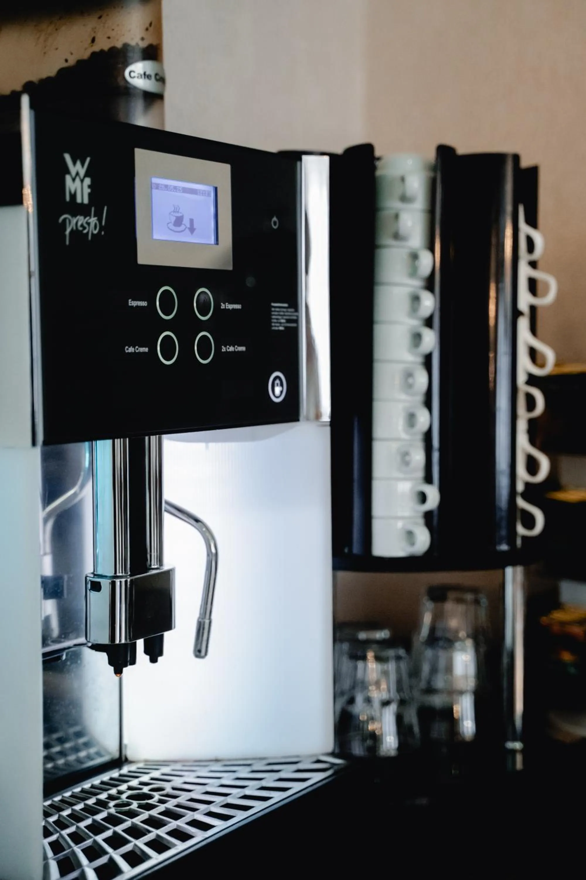 Restaurant/places to eat in Sota Metekhi Hotel Tbilisi