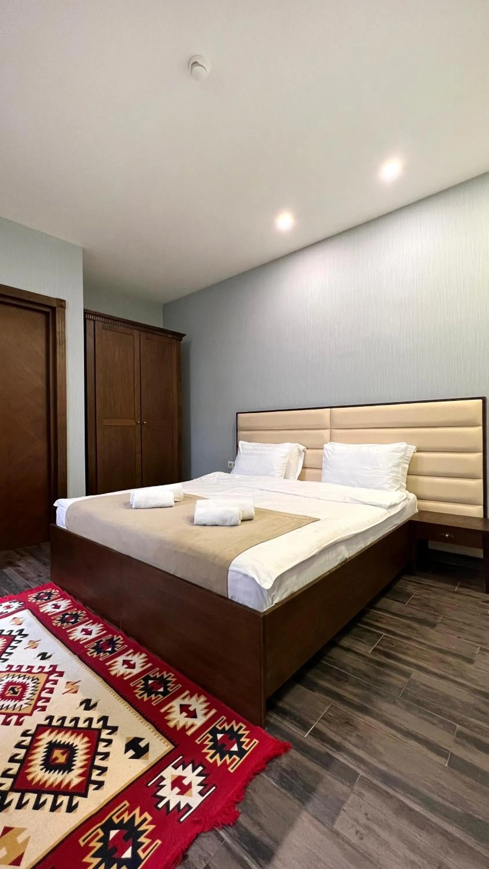 Bed in Marmenio Hotel