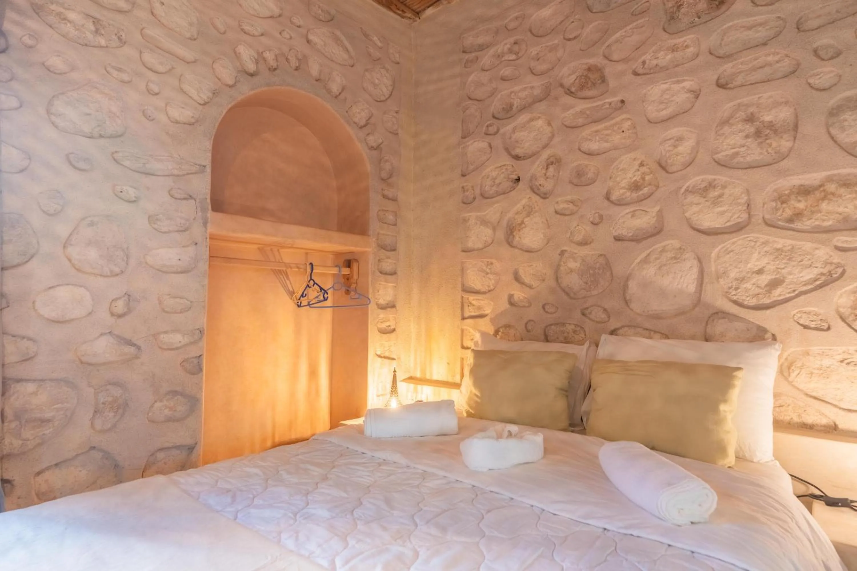 Bed in DAR ETTO Riad & Spa