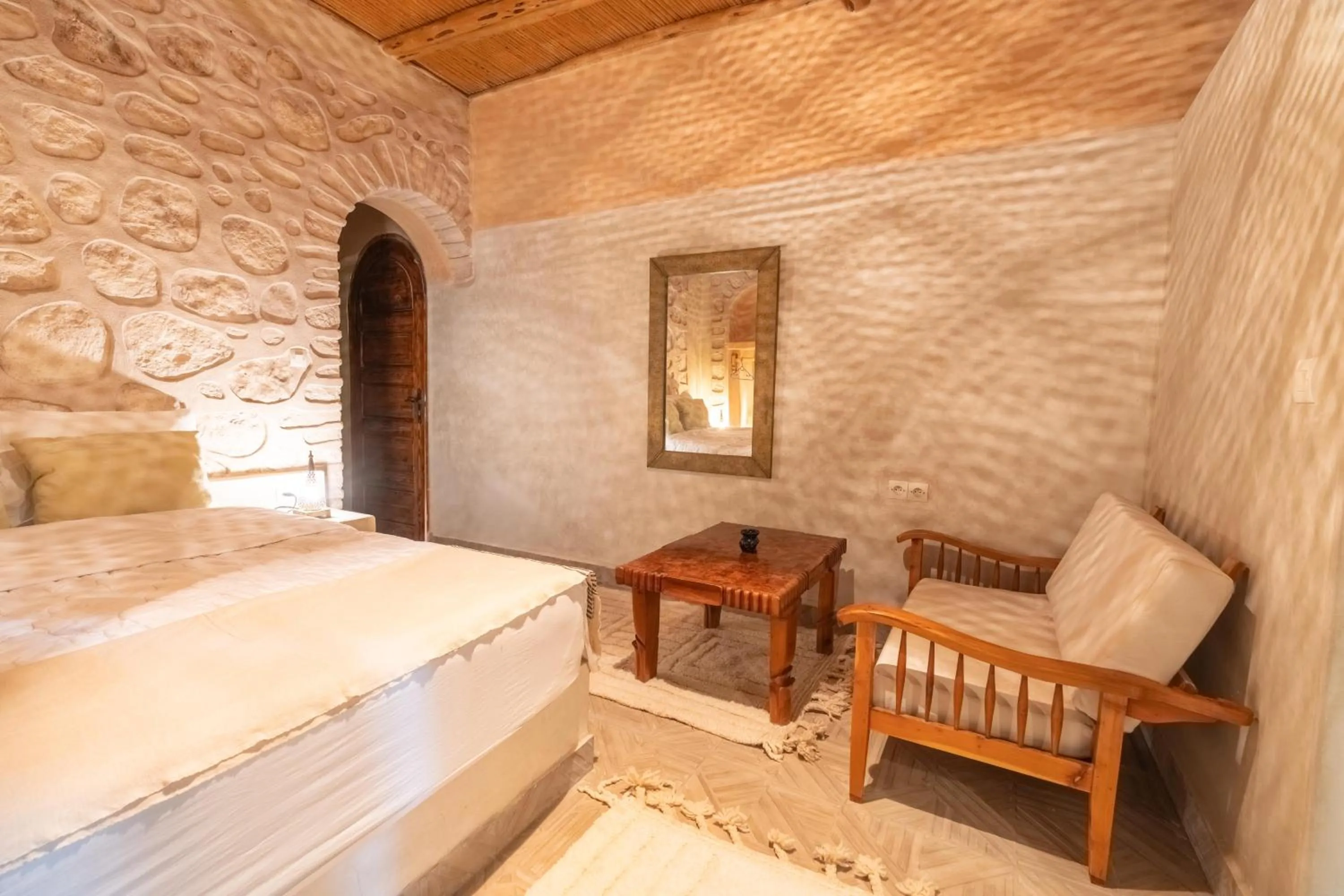 Bed in DAR ETTO Riad & Spa