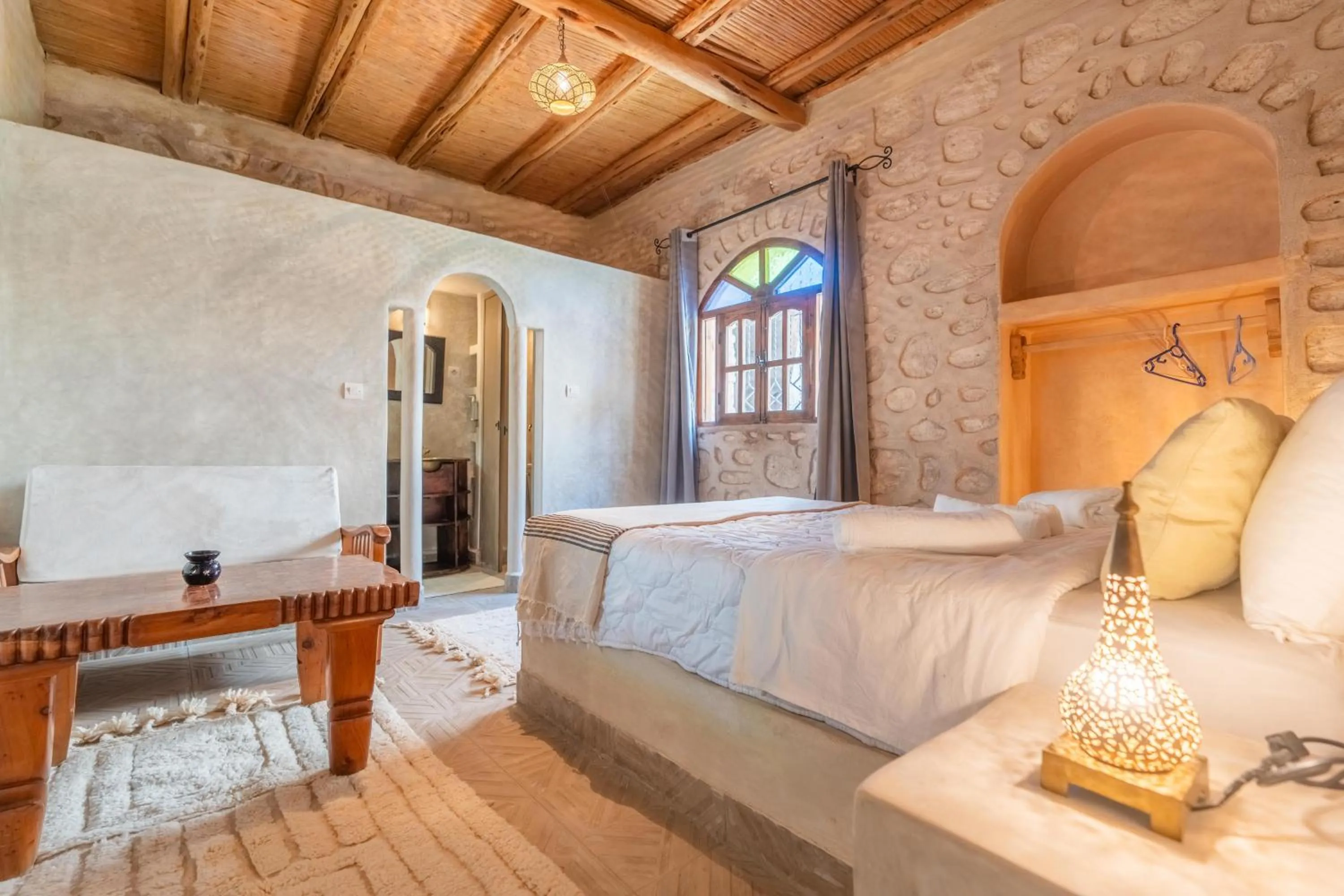 Bed in DAR ETTO Riad & Spa