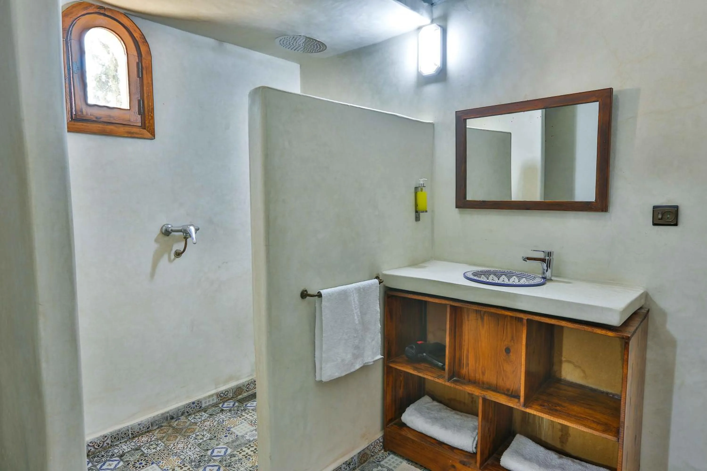 Bathroom in DAR ETTO Riad & Spa