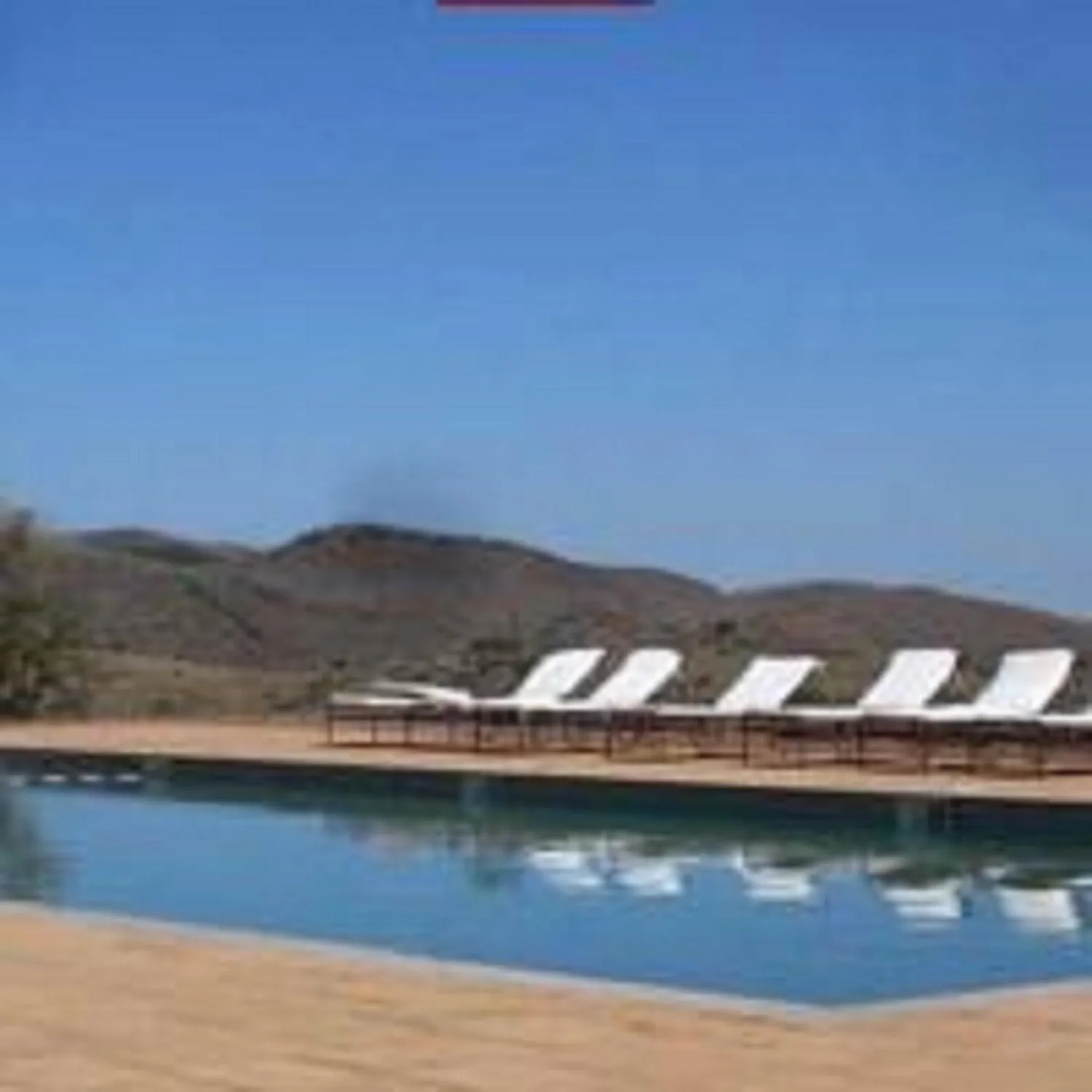 Swimming pool in Terres d'Amanar