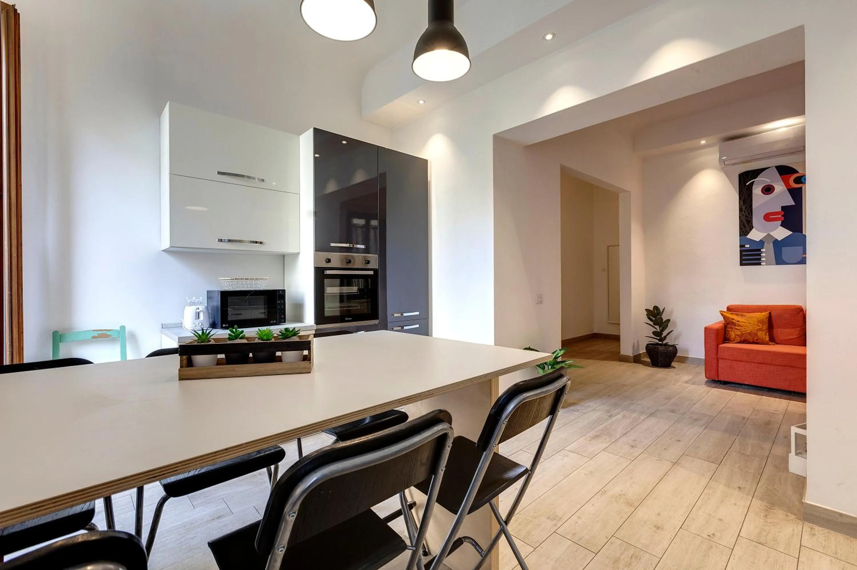 Baldovini Apartment by Mamo Florence