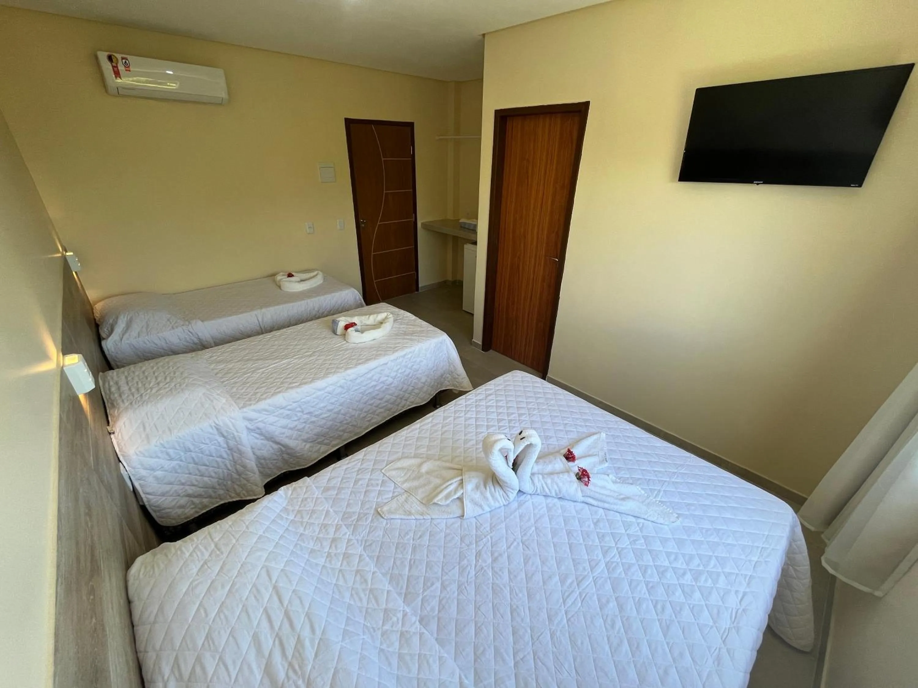Photo of the whole room, Bed in Pousada Donna Maraka
