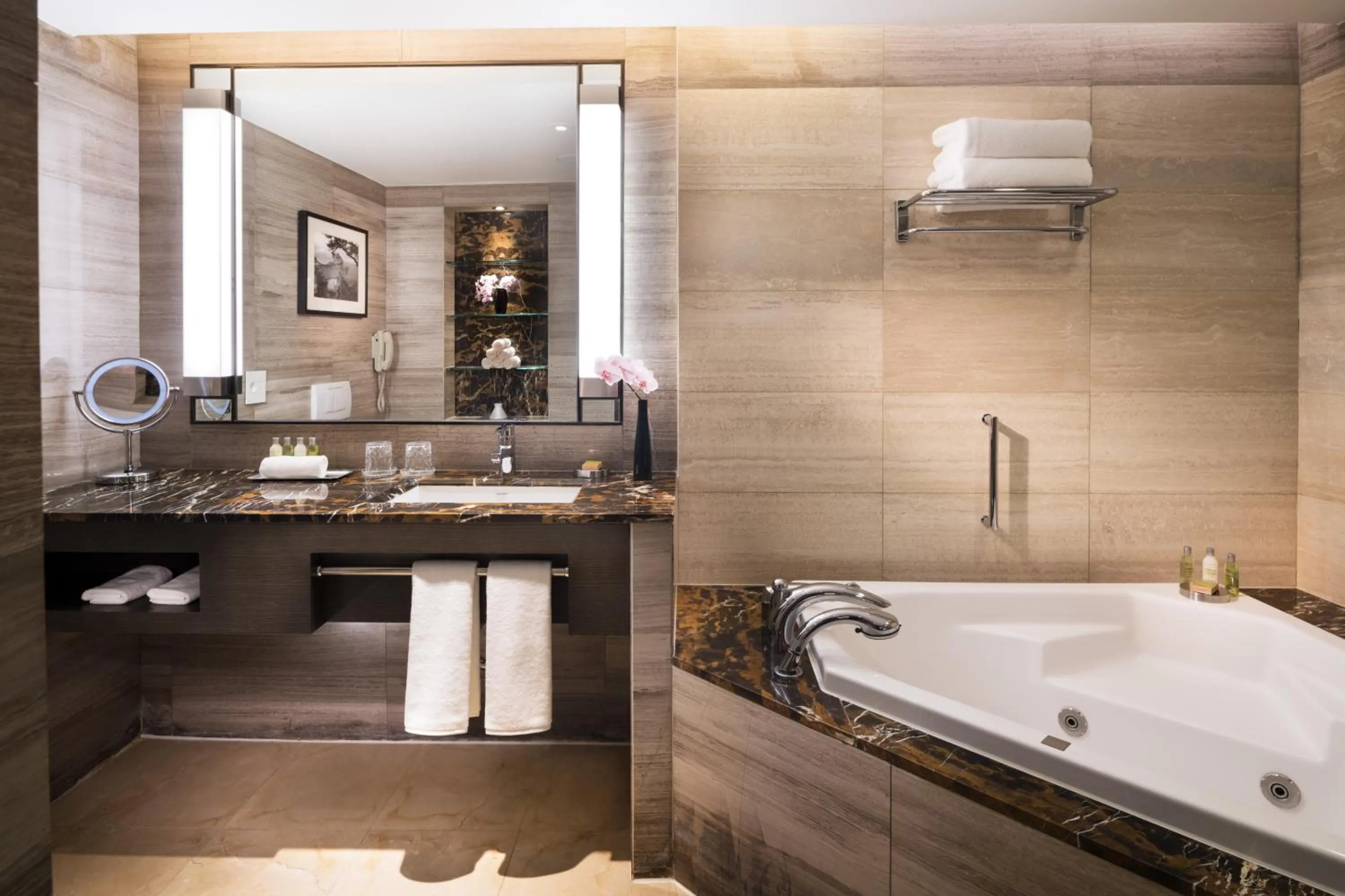 Bathroom in Millennium Hilton Seoul