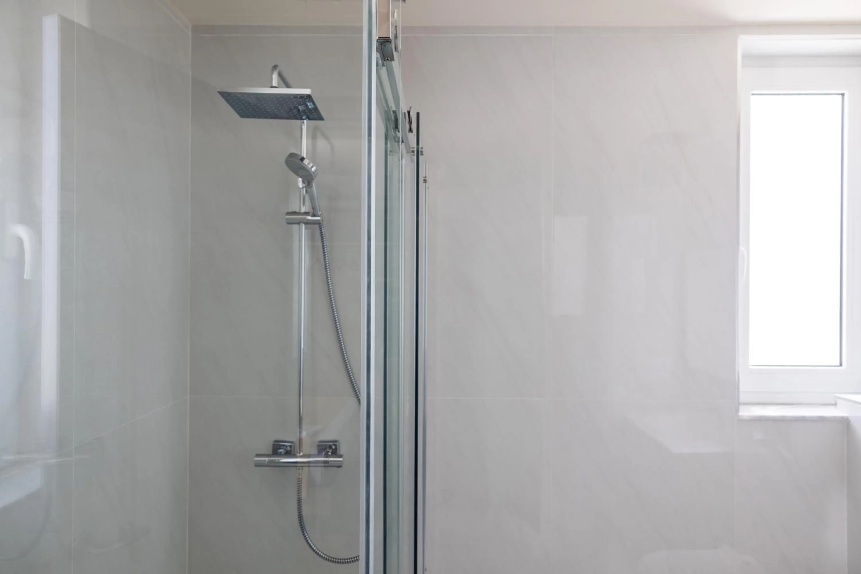 Shower in C'est La Vie Boutik Swieqi