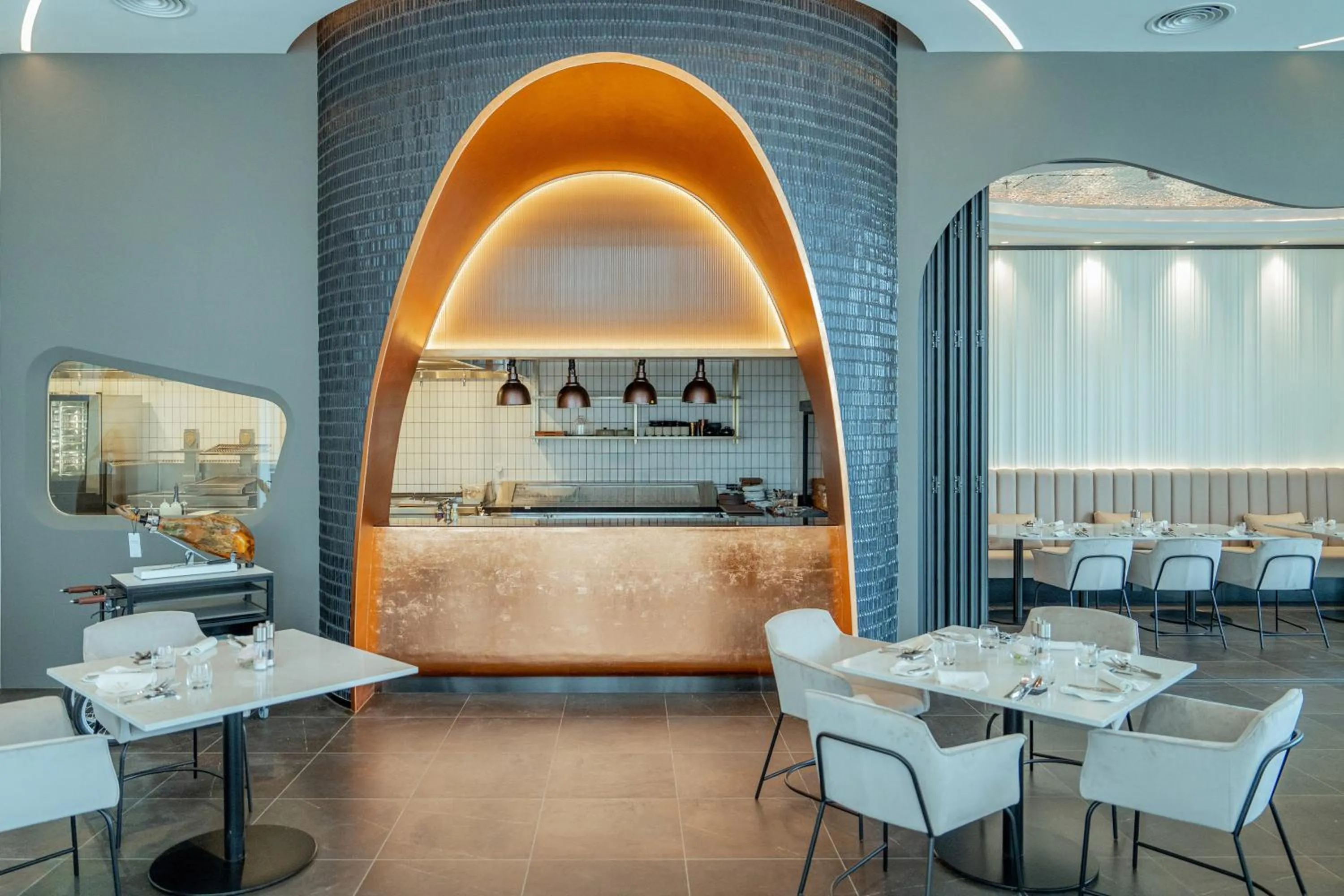 Restaurant/places to eat in Gran Meliá Nha Trang