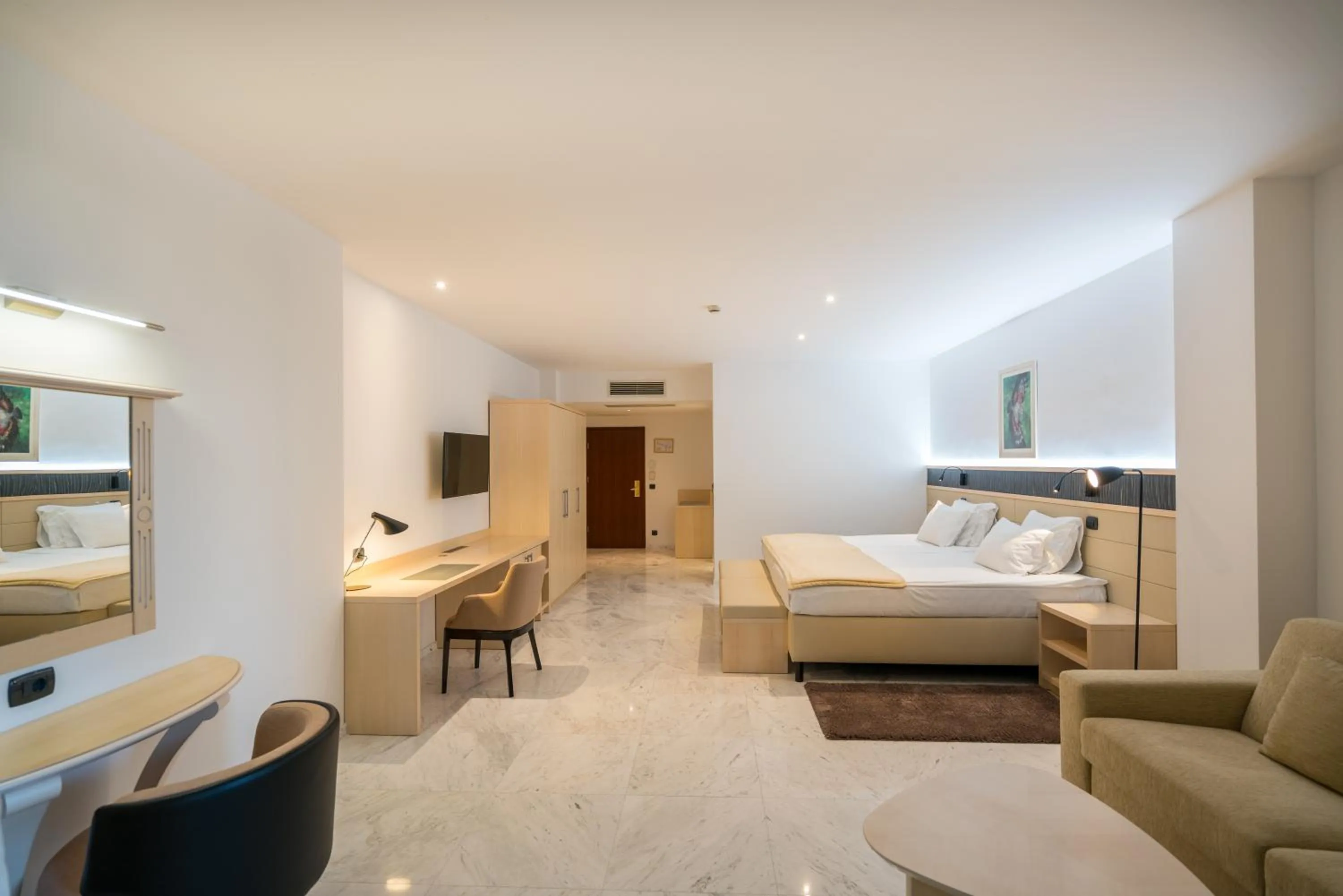 Bed in Iberostar Waves Bellevue All Inclusive