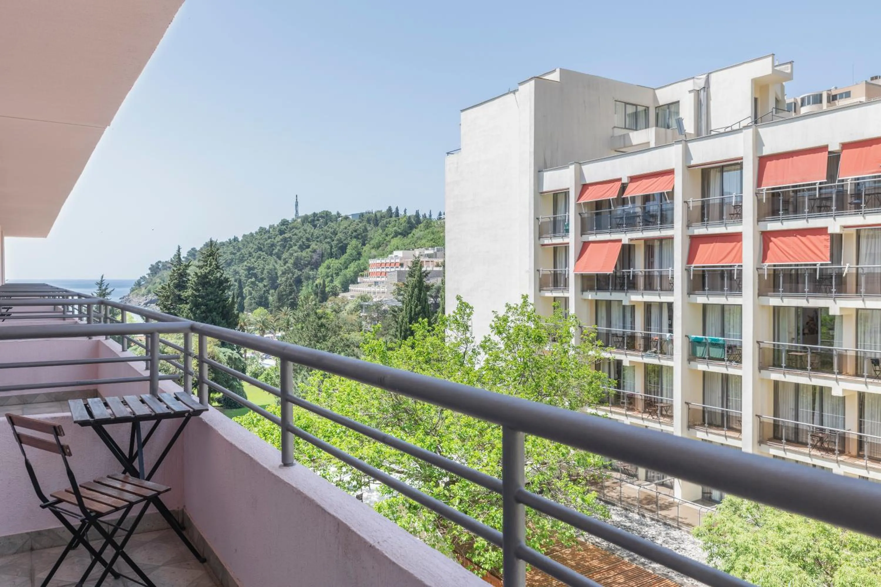 Street view in Iberostar Waves Bellevue All Inclusive