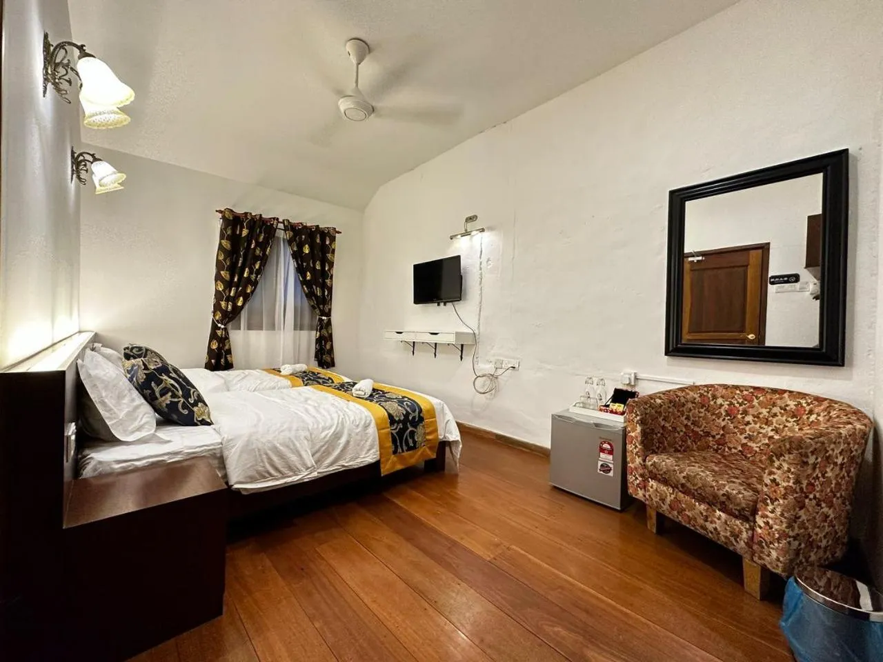 Photo of the whole room in 19th Century Boutique Hotel