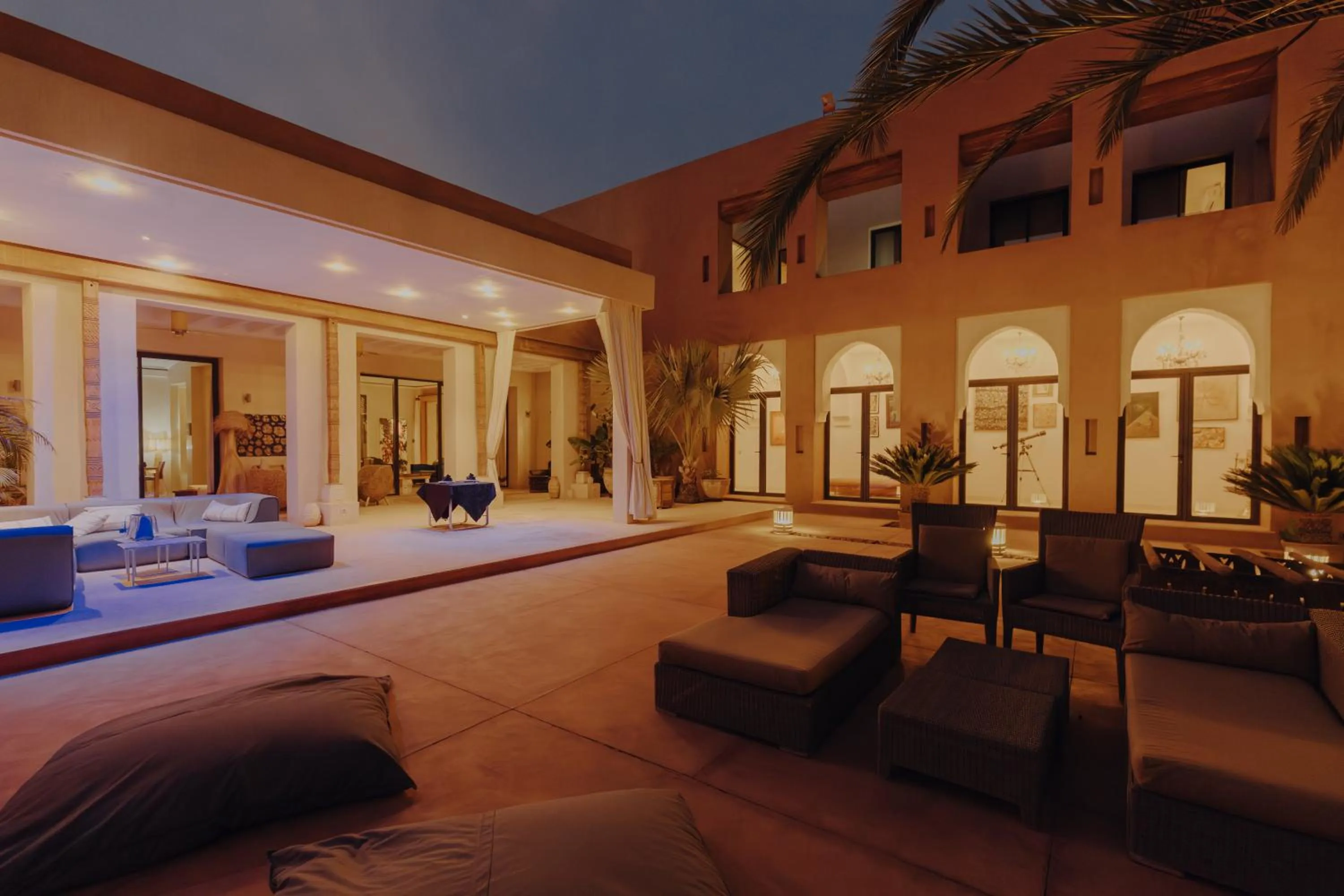 Night in Les Jardins de Kesali By La Siredrah