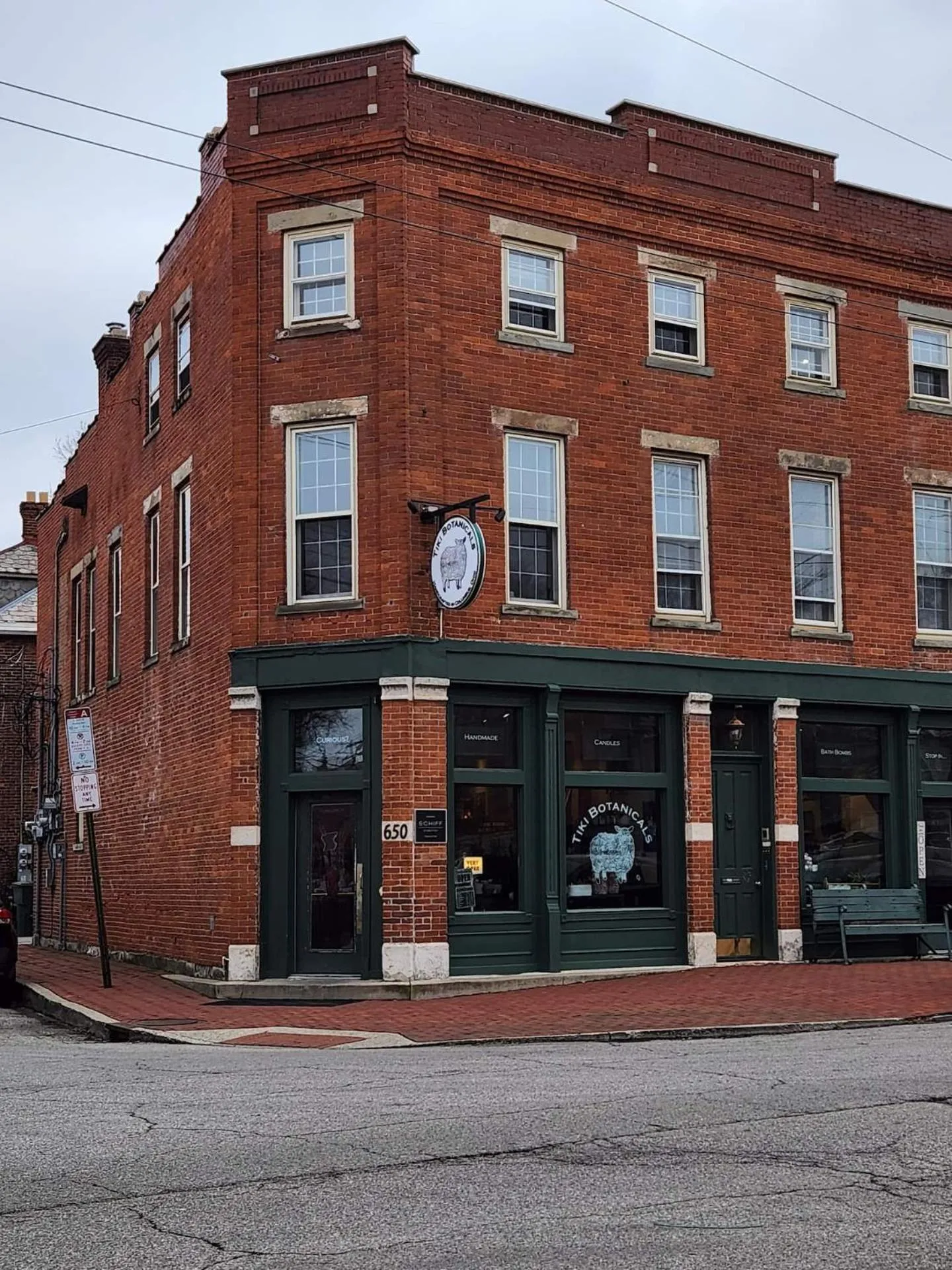 Pet-Friendly German Village Haus Wifi Walkable