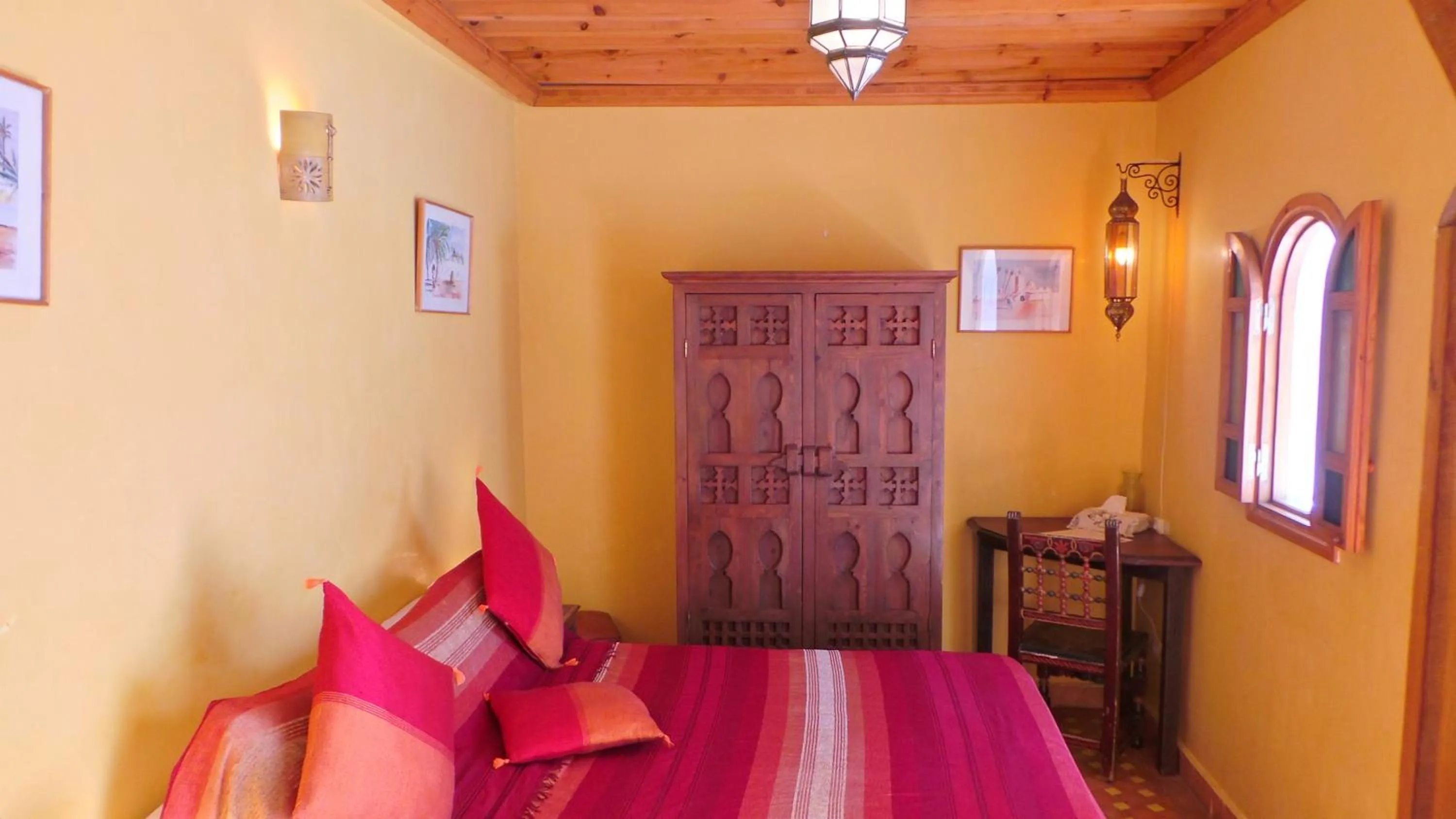 Bedroom, Bed in Riad Dar Zouhour
