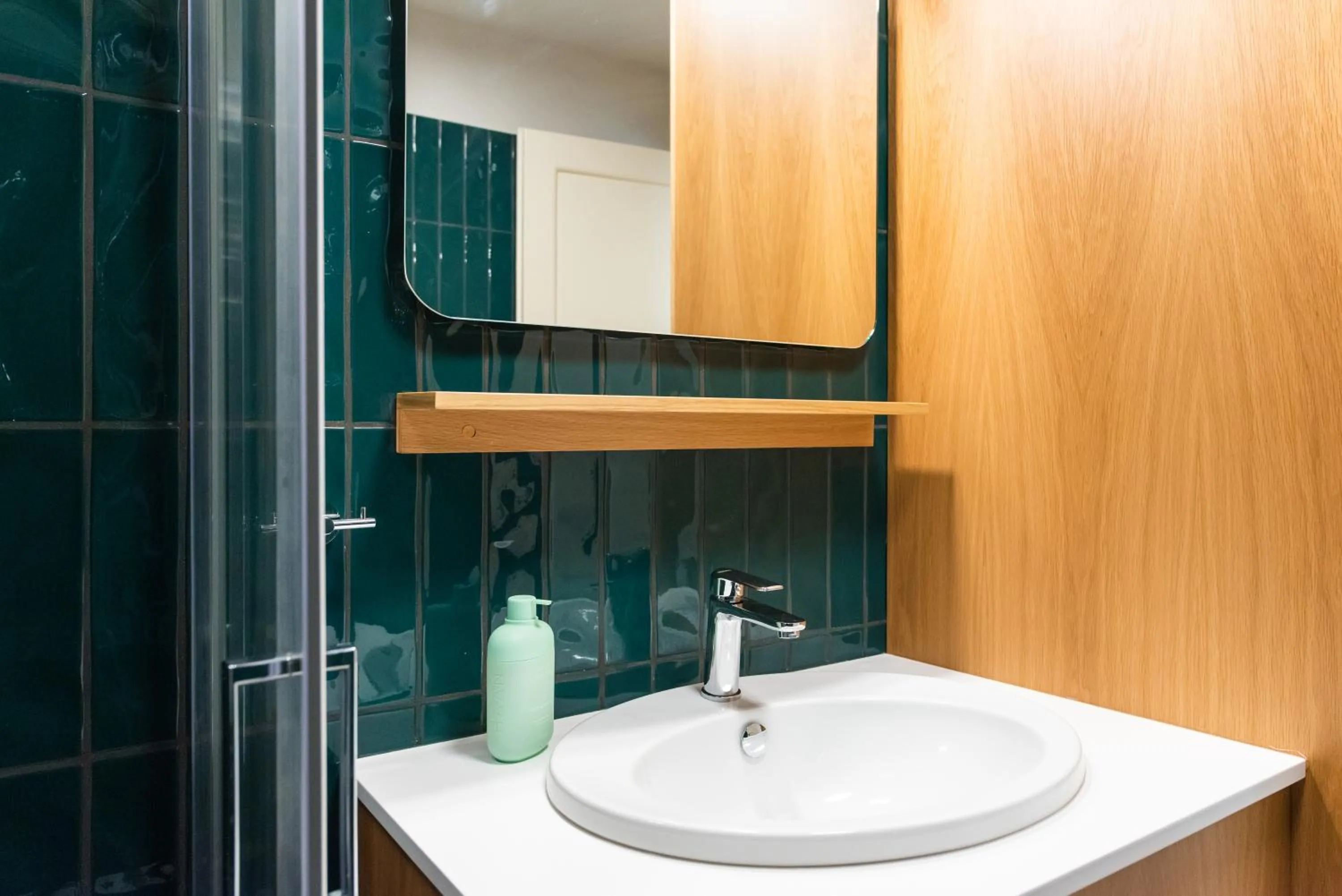 Bathroom in White Lotus by halu! Apartments