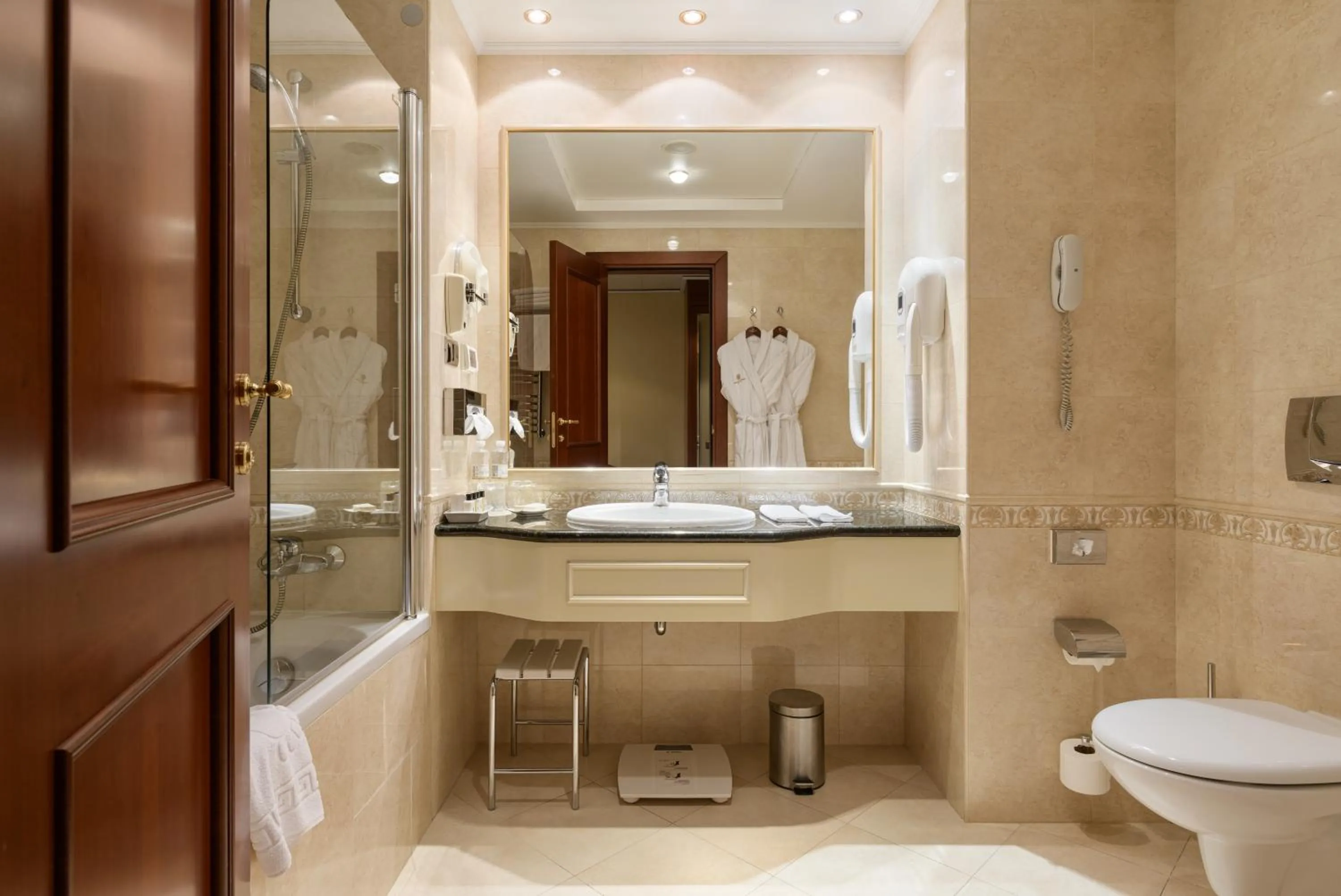 Bathroom in Premier Palace Hotel Kyiv