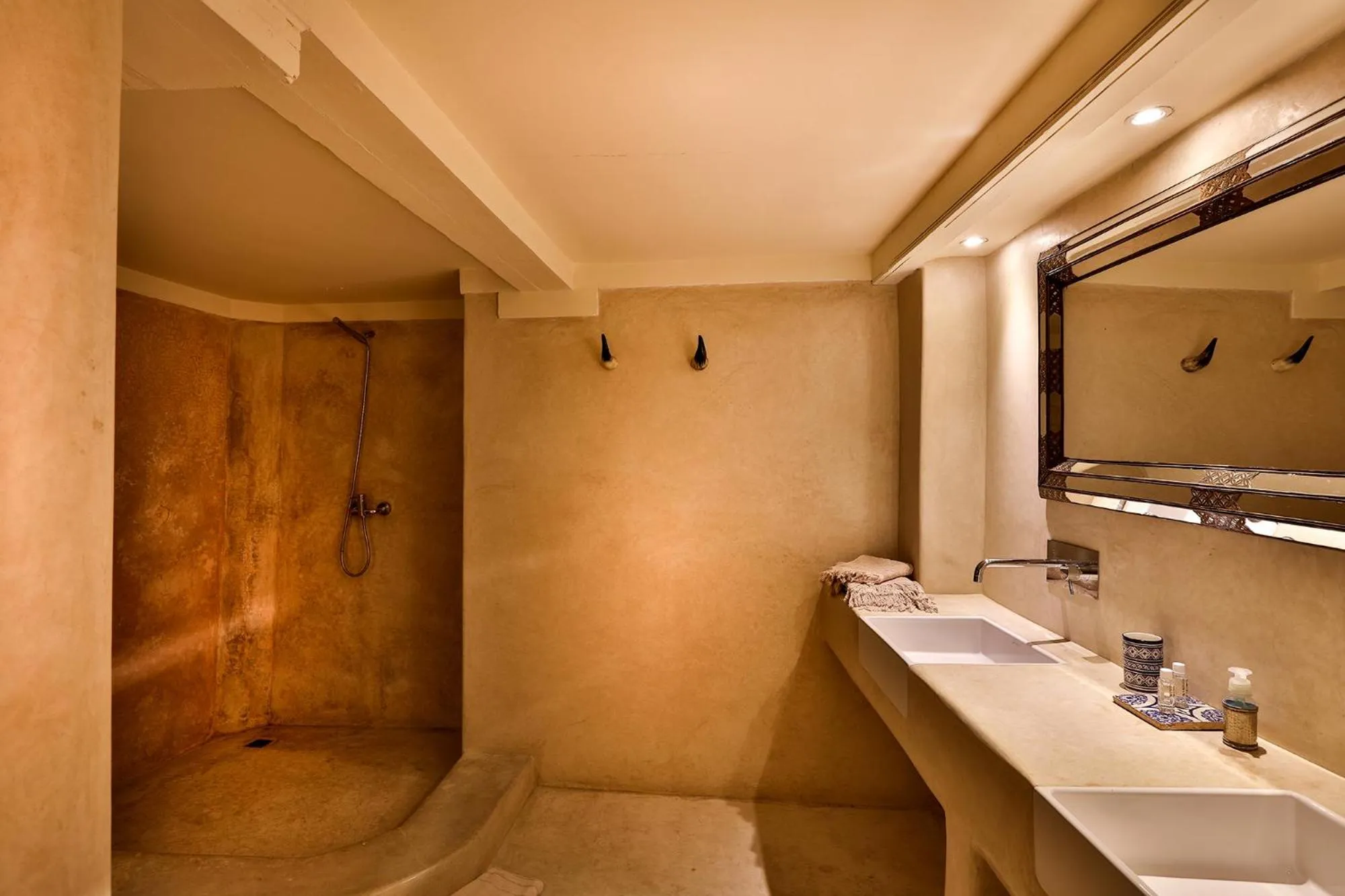 Bathroom in Hotel & Spa Dar Bensouda