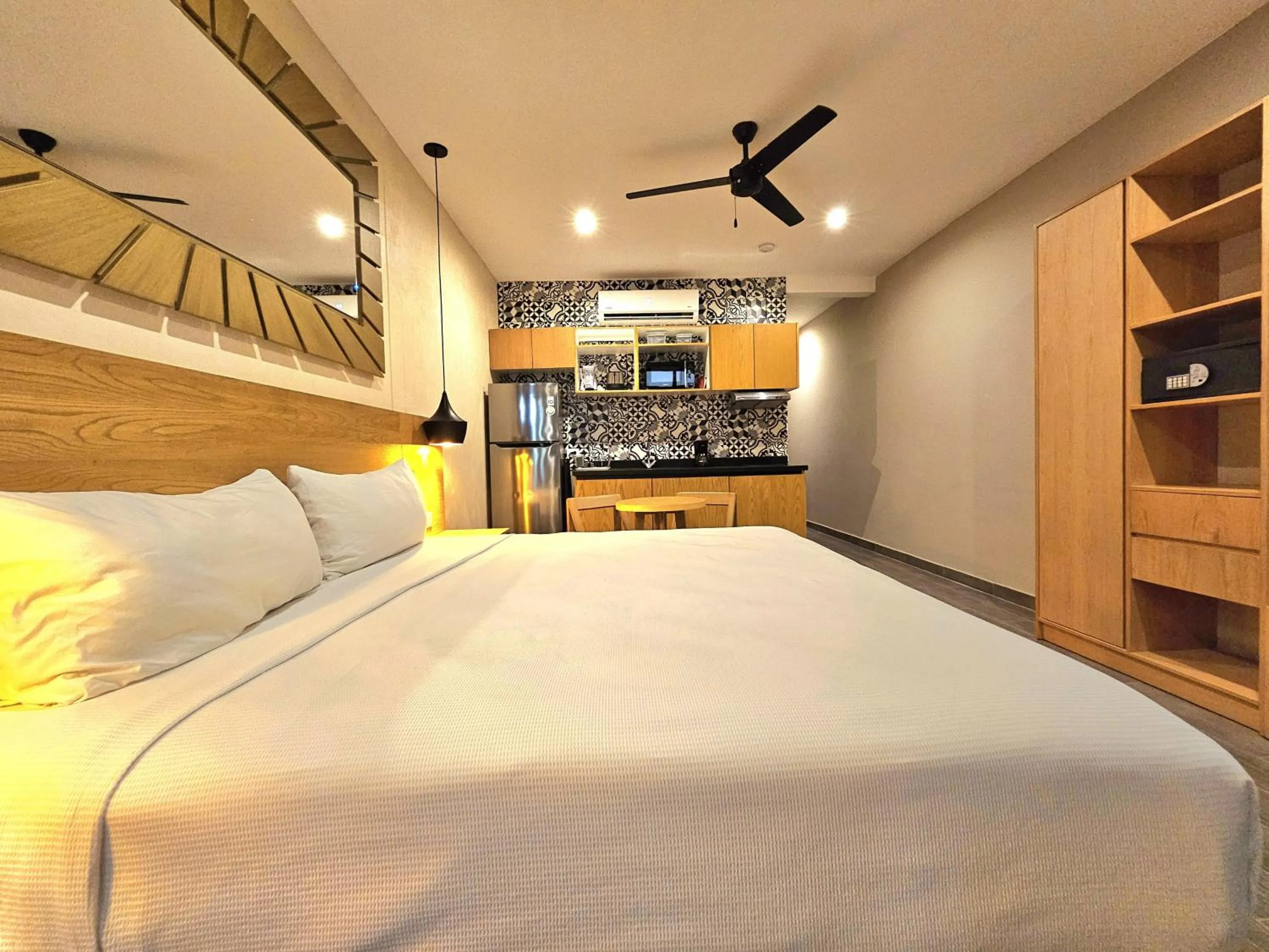 Bed in Sofía Boutique Condos by Bunik