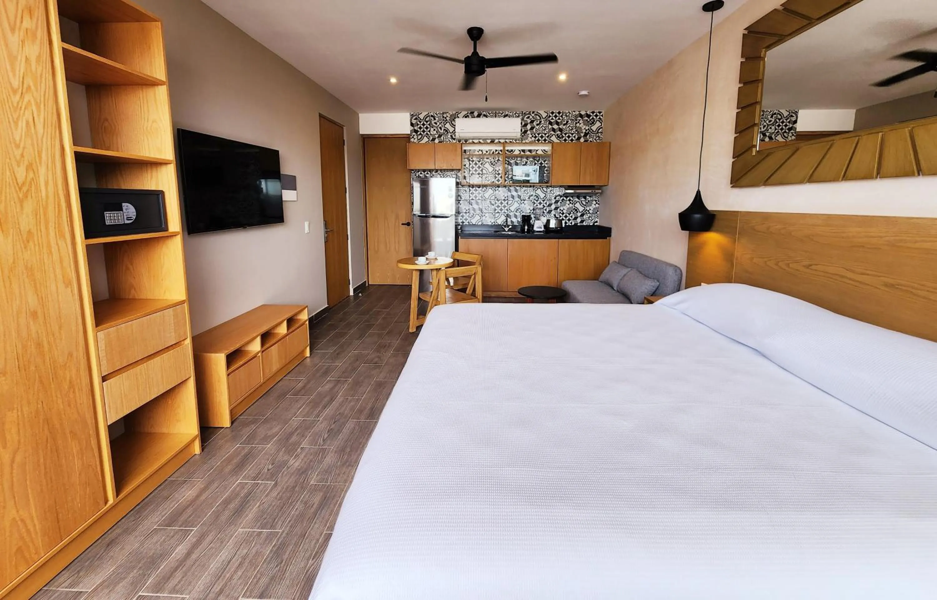 Bed in Sofía Boutique Condos by Bunik