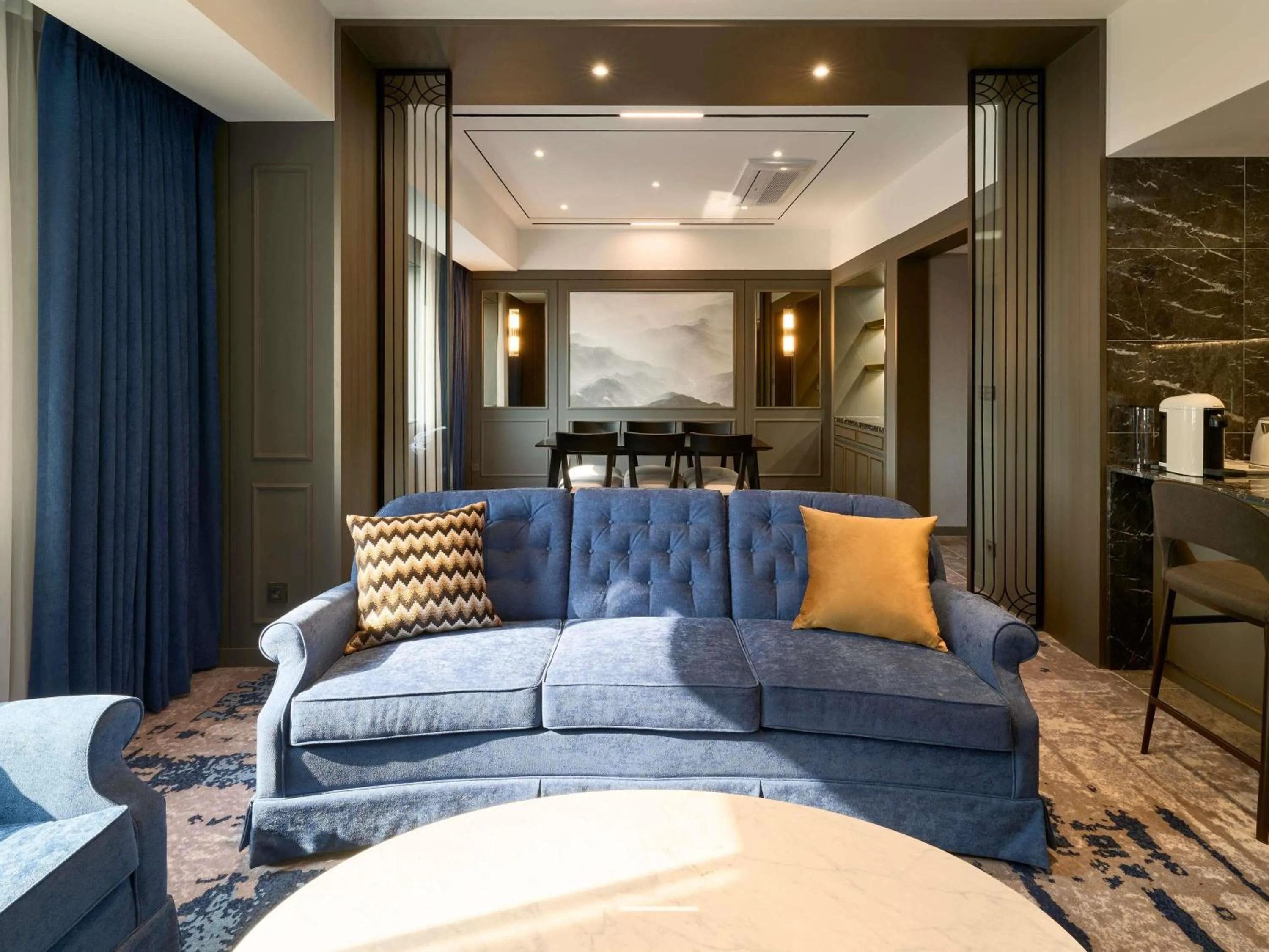 Bedroom in Grand Mercure Imperial Palace Seoul Gangnam