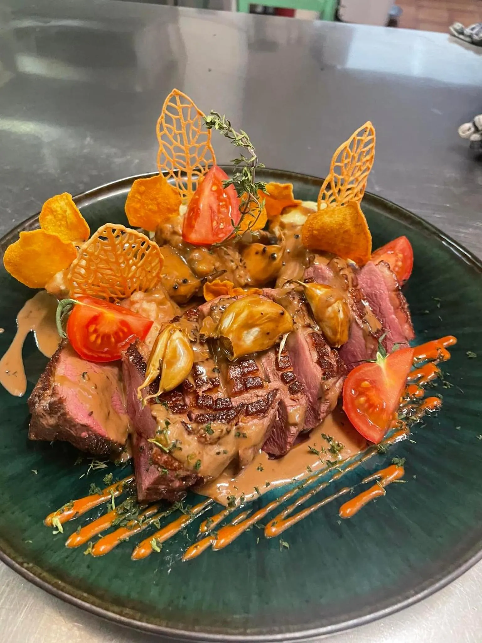 Coffee/tea facilities in Chambre indépendante Au Relais Normand