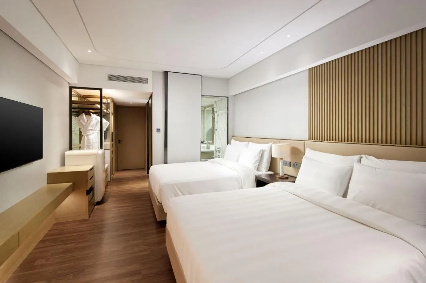Bedroom, Bed in Lotte Hotel World