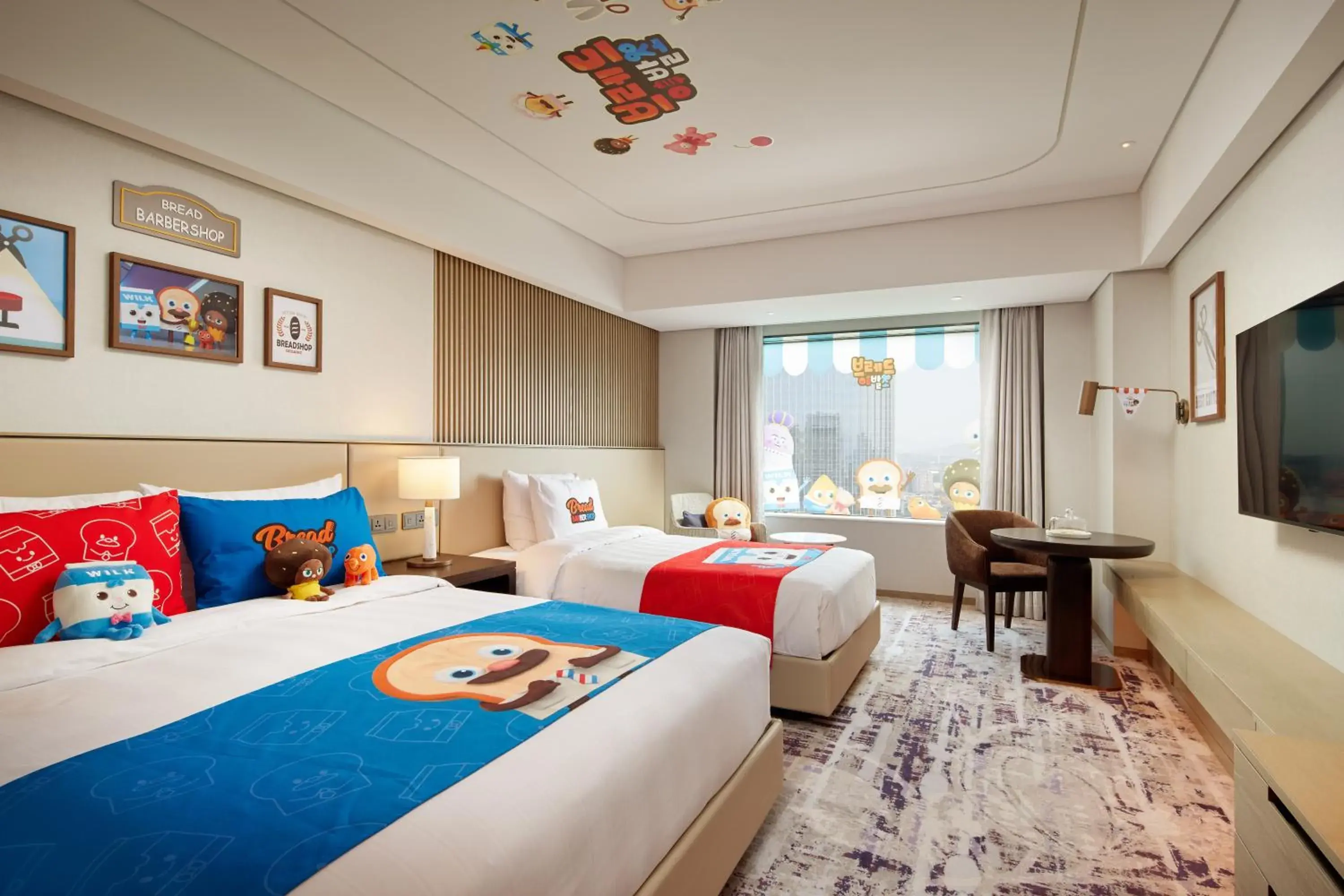 Bread Barbershop Family Twin Room with Lake View in Lotte Hotel World Bread Barbershop Family Twin Room with Lake View in Lotte Hotel World