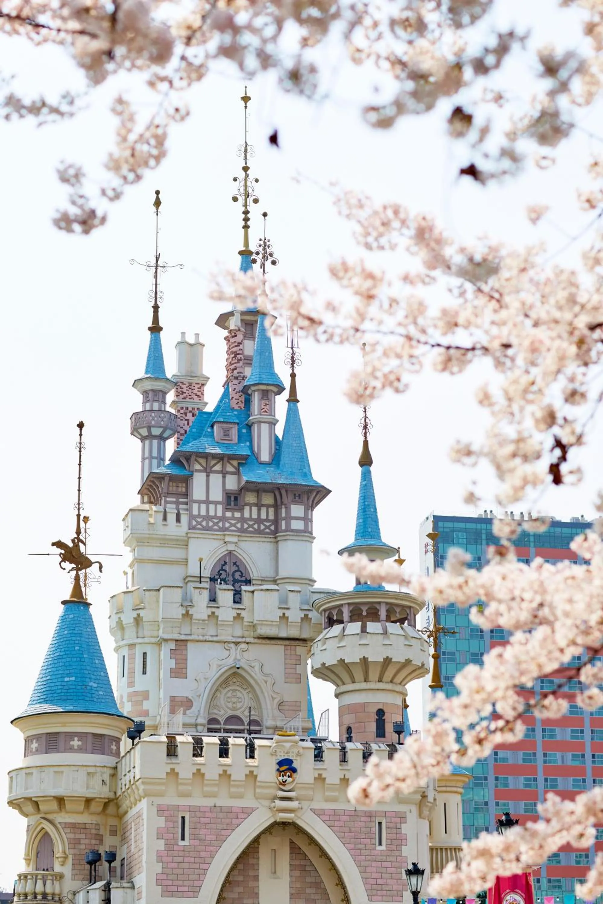 Neighbourhood in Lotte Hotel World