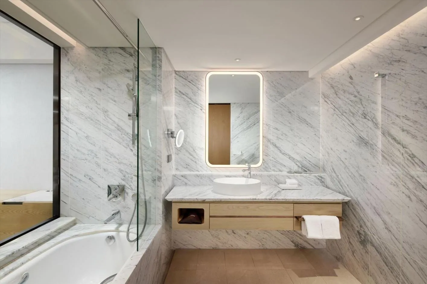 Bathroom in Lotte Hotel World