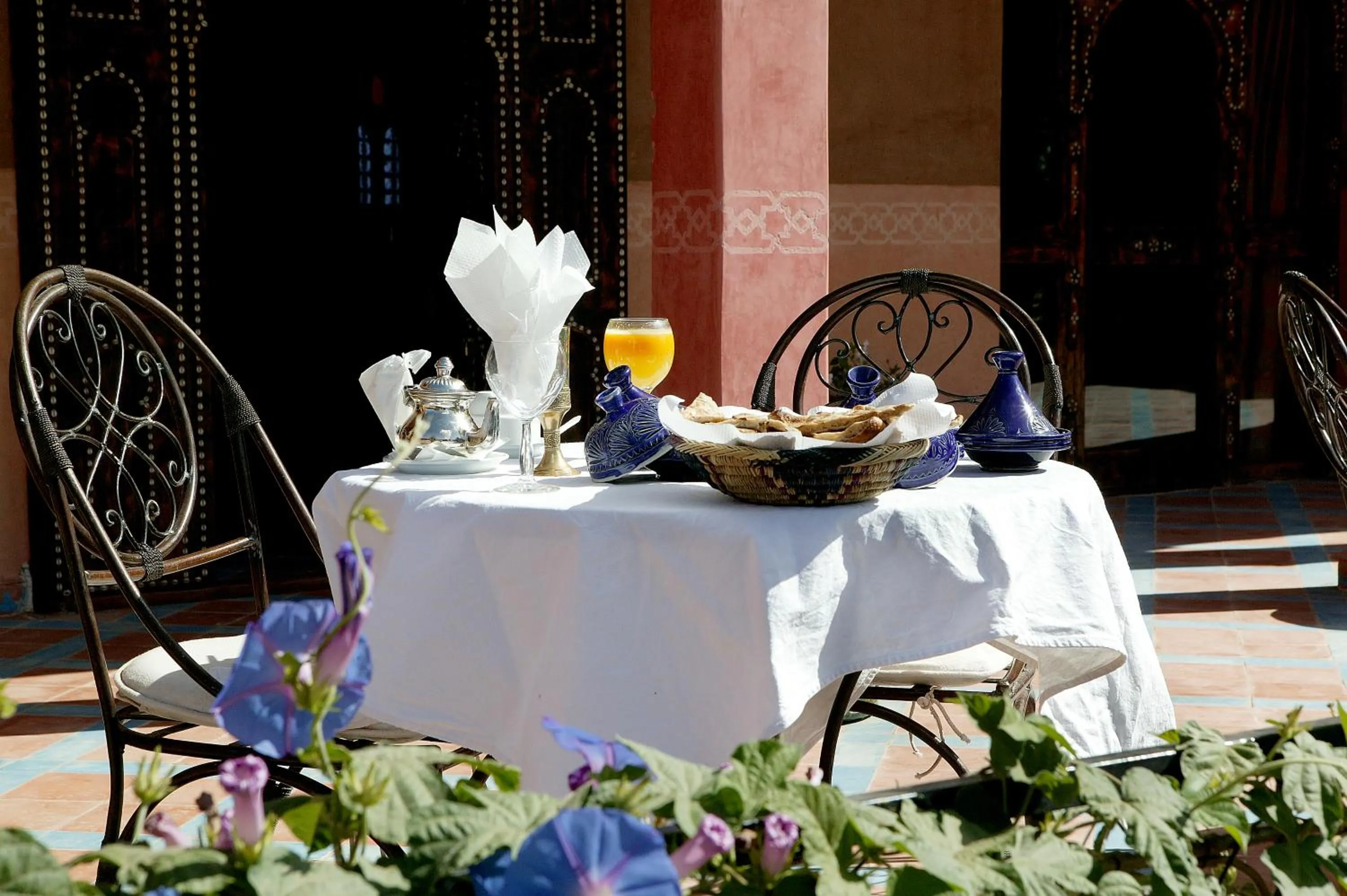 Restaurant/places to eat in Chez Le Pacha - Authentic Sahara Hotel Mhamid