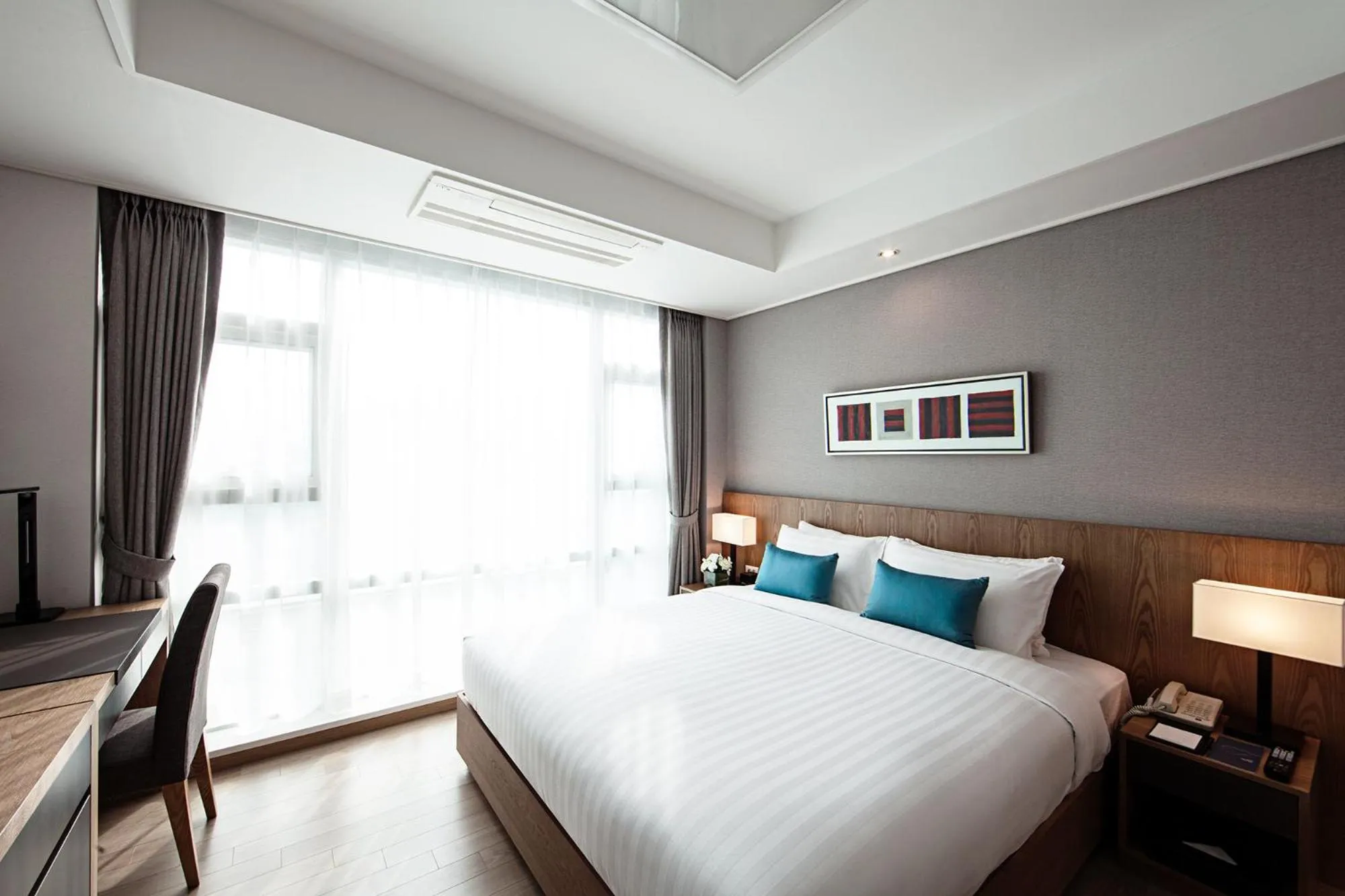 Bed in Fraser Place Central Seoul