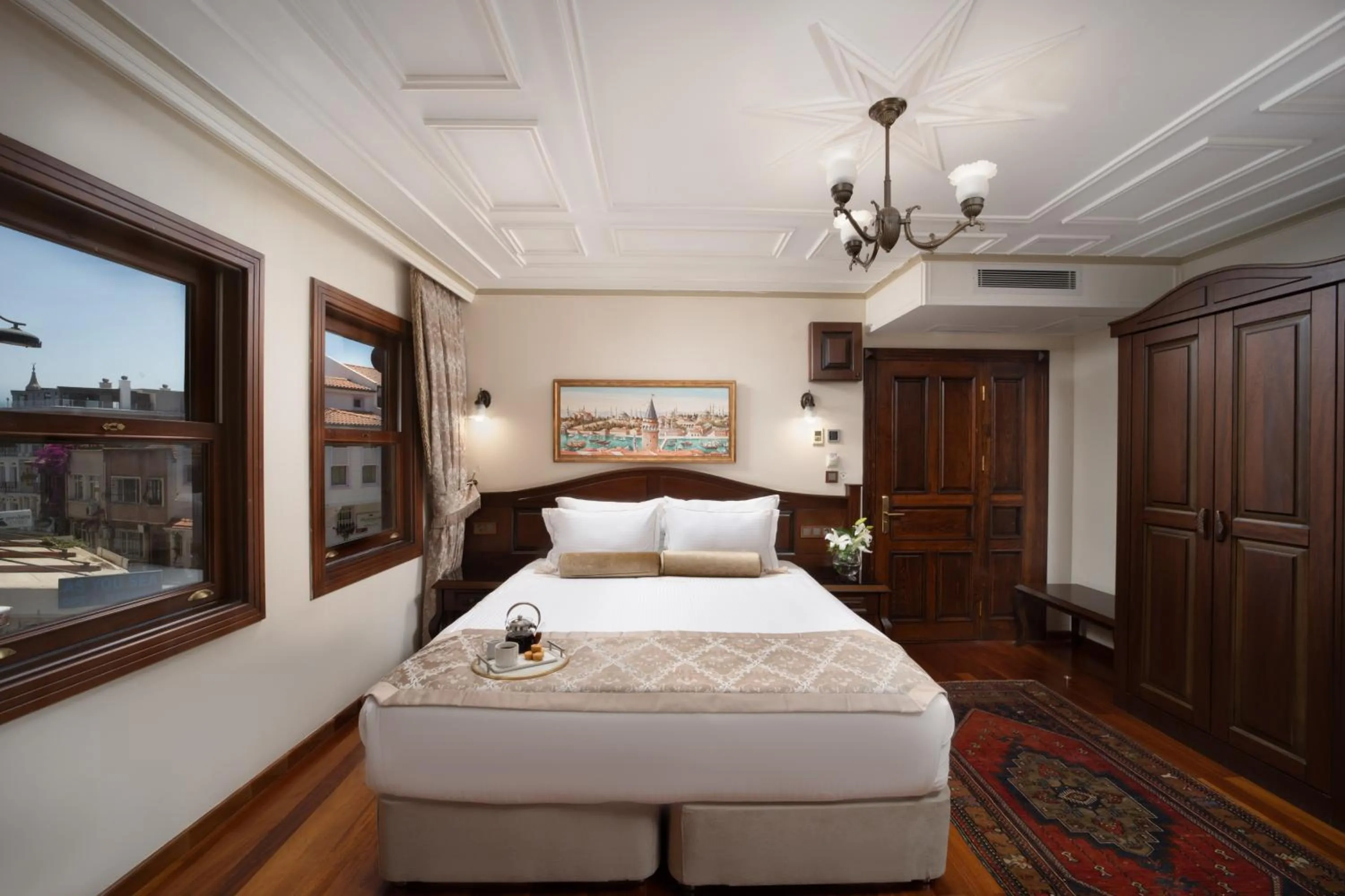 Massage, Bed in Bender Hotel