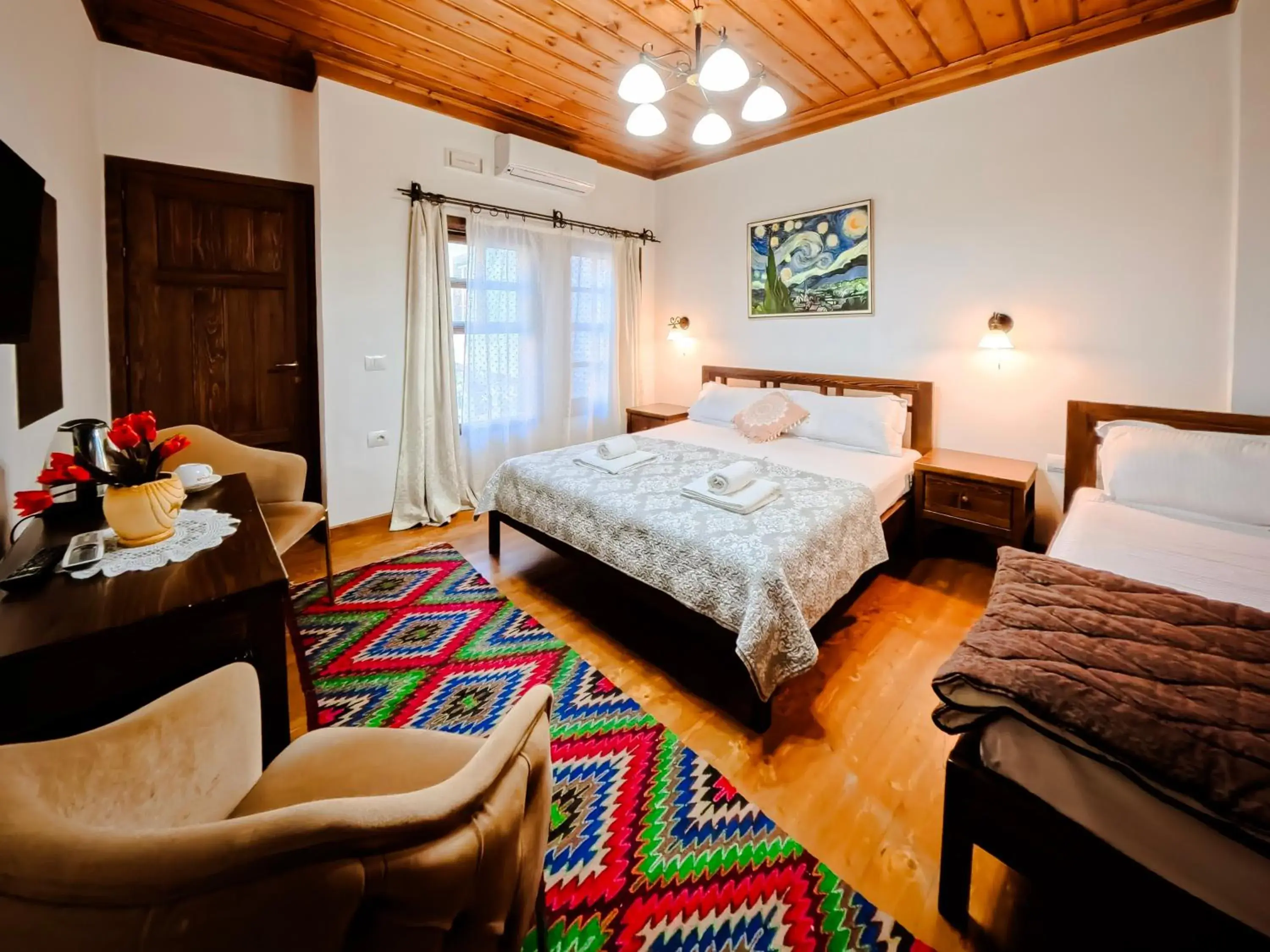 Classic Triple Room in Hotel Gorica - UNESCO quarter Classic Triple Room in Hotel Gorica - UNESCO quarter