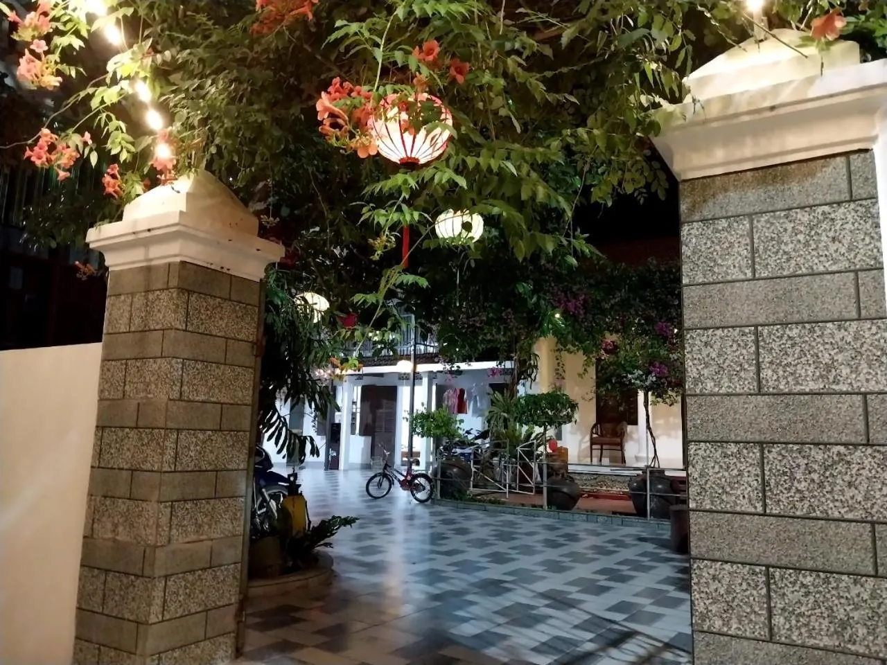 Property building in Nha Xanh Homestay