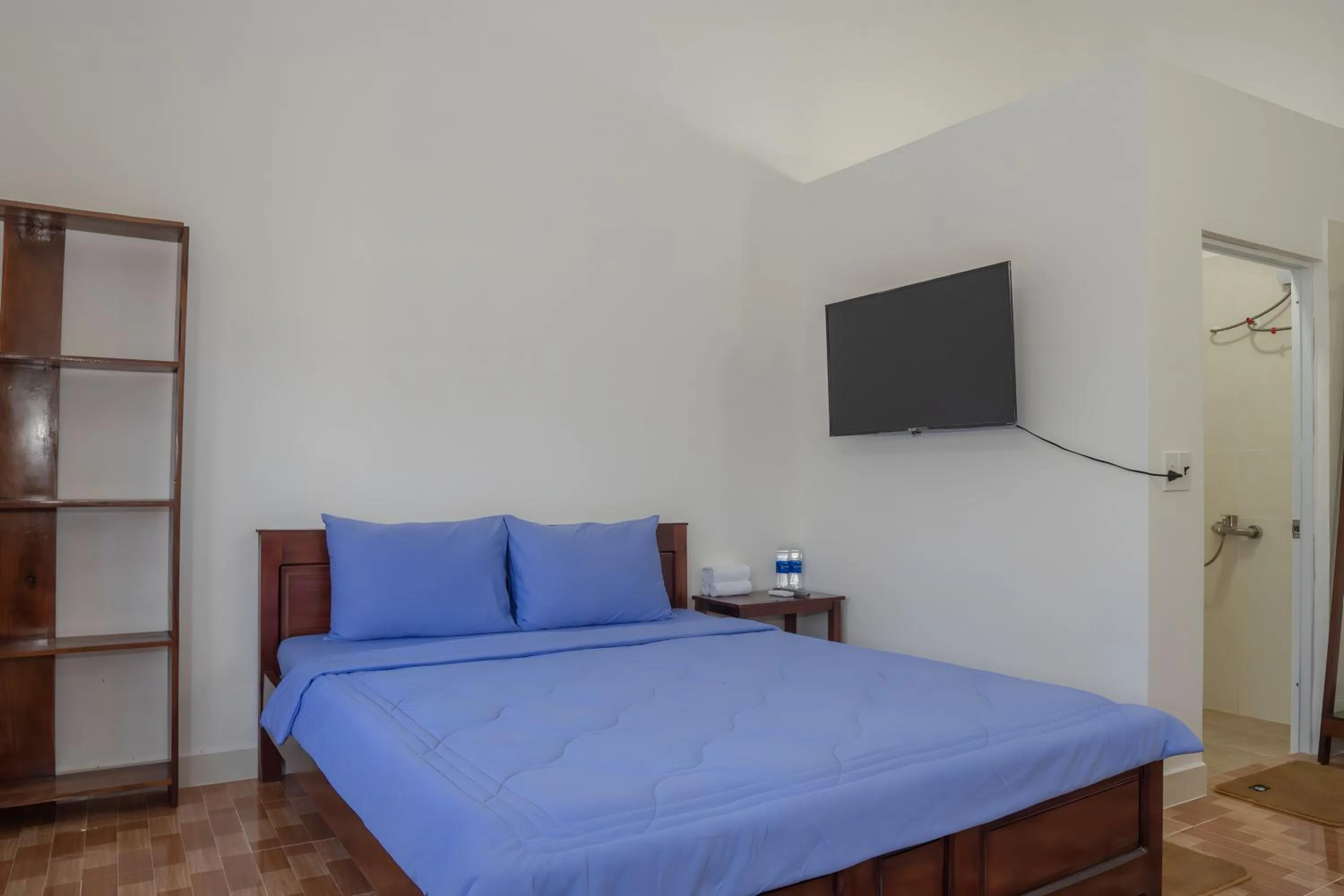 TV and multimedia, Bed in Nhà Nghỉ Vườn Oải Hương LAVENDER GARDEN GUEST HOUSE