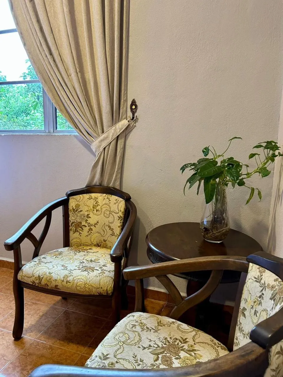 Seating area in Rhu Dormitory