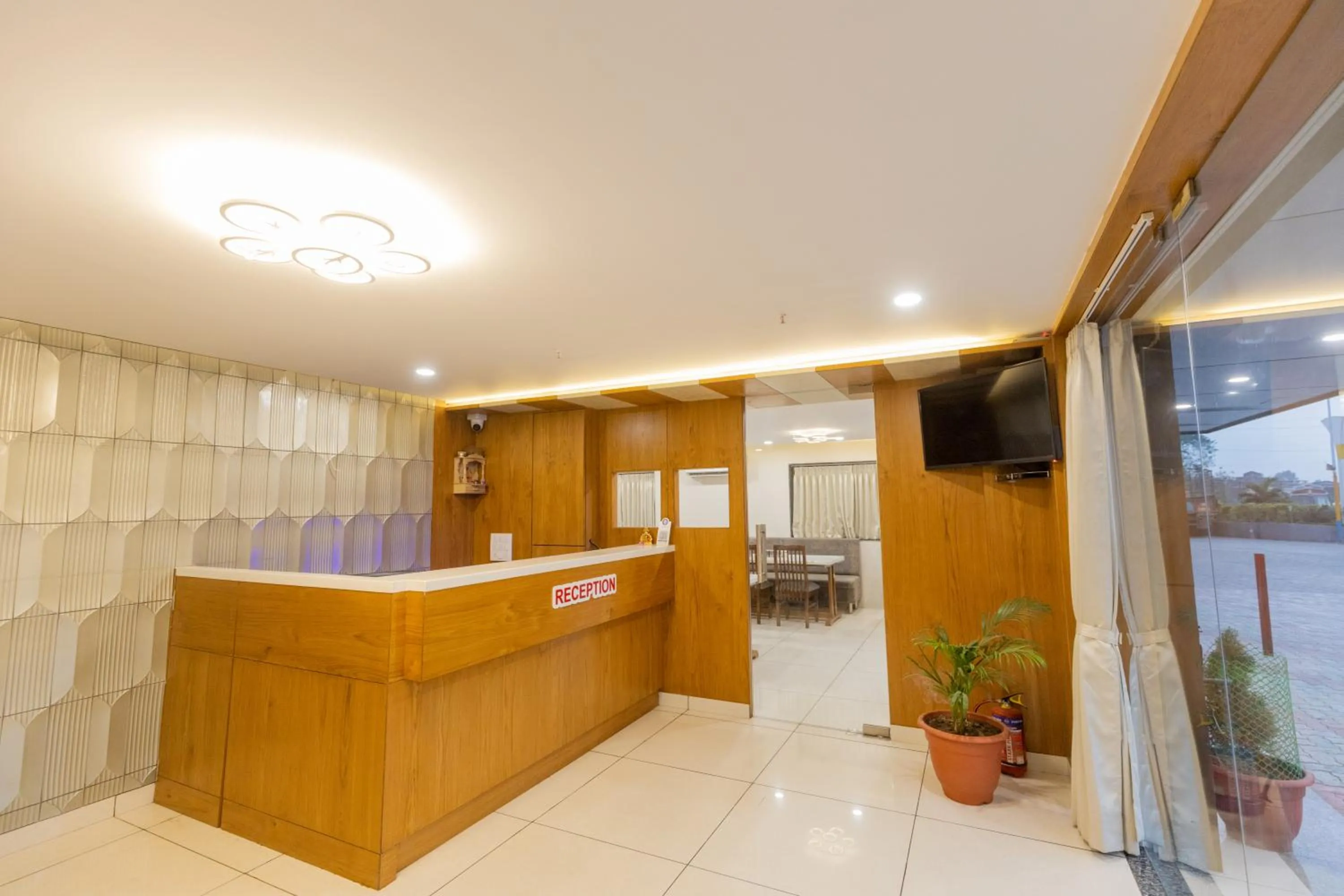 HOTEL THE GRAND DIPAK