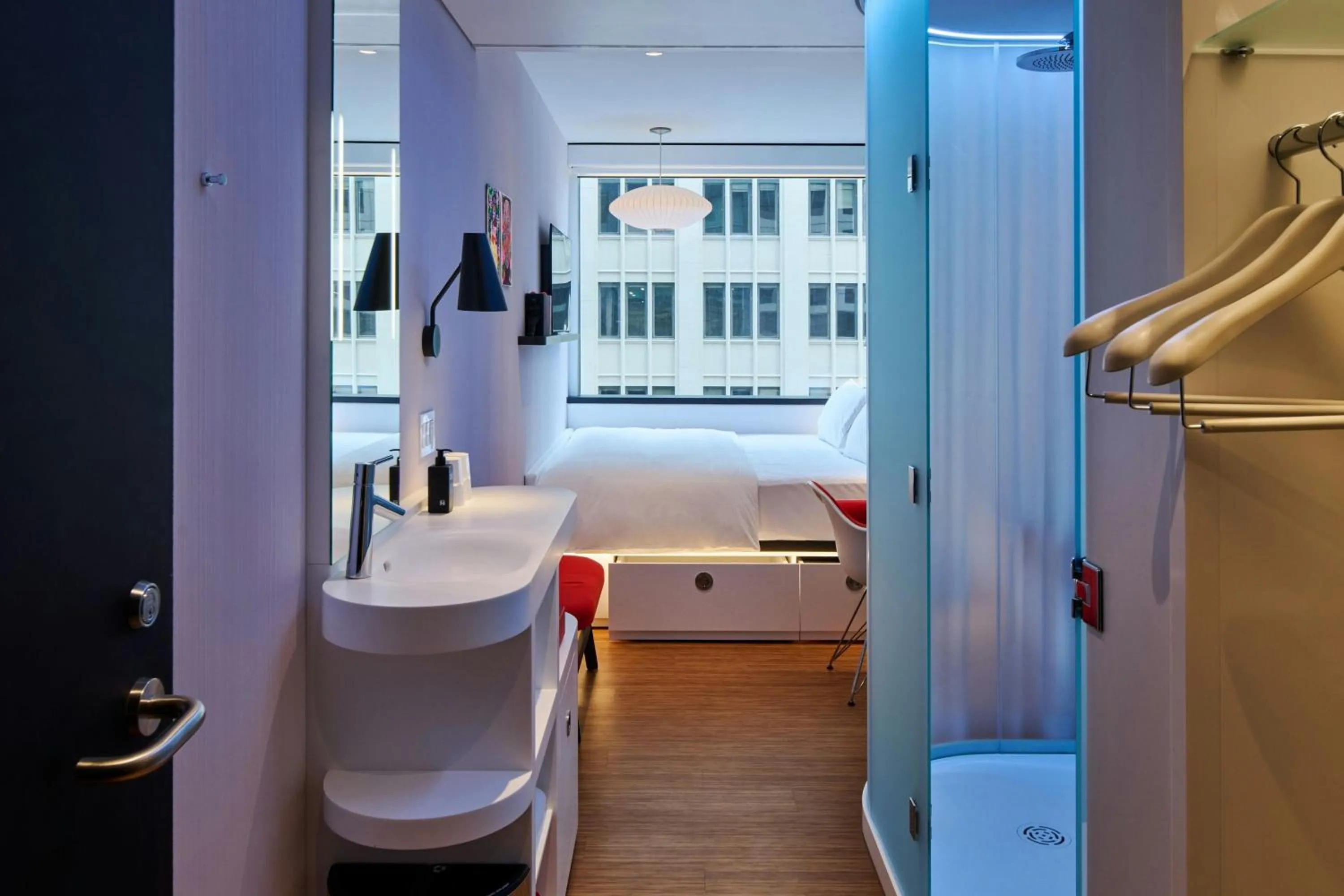 Bedroom in citizenM Austin Downtown