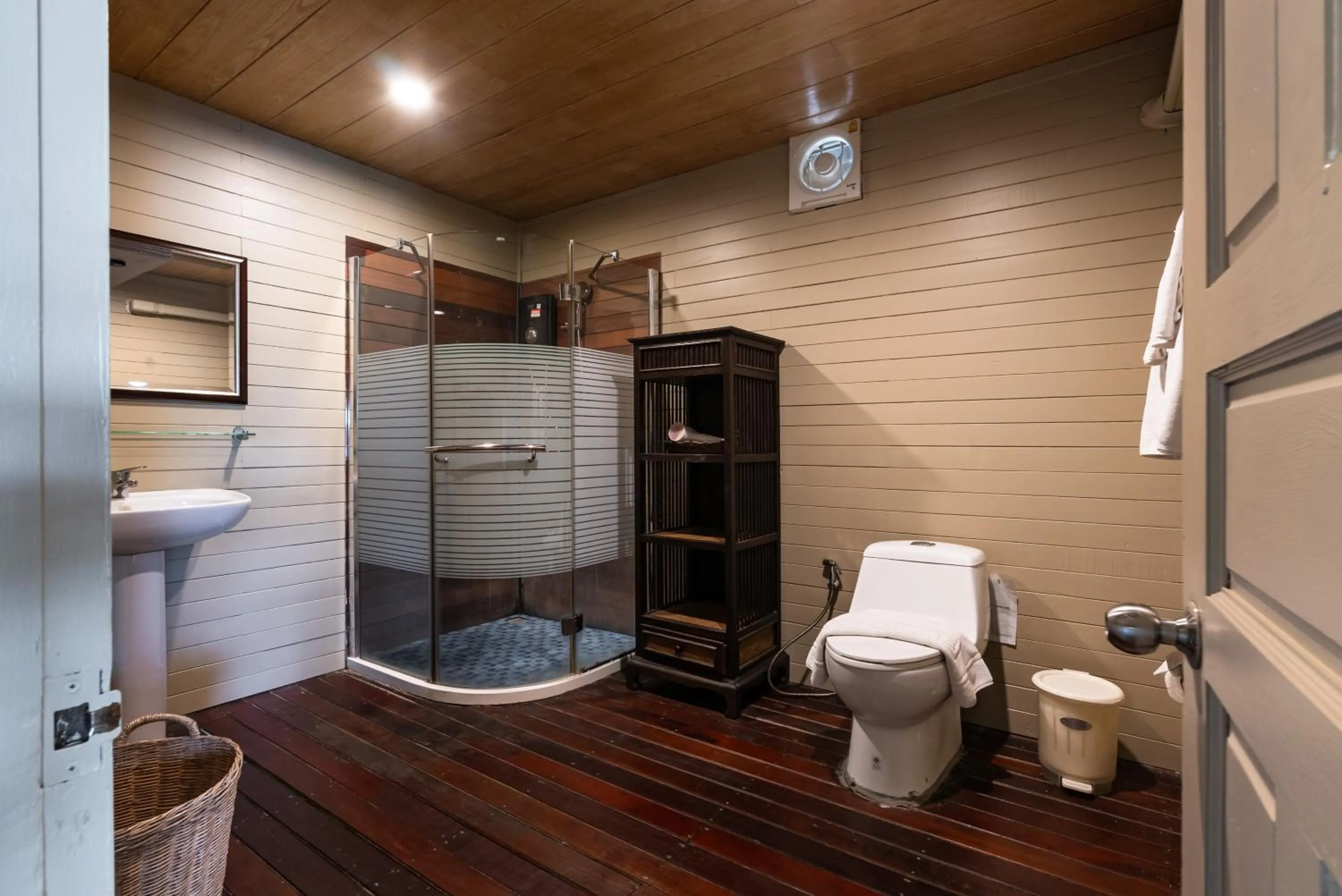 Shower in Ruknam Resort