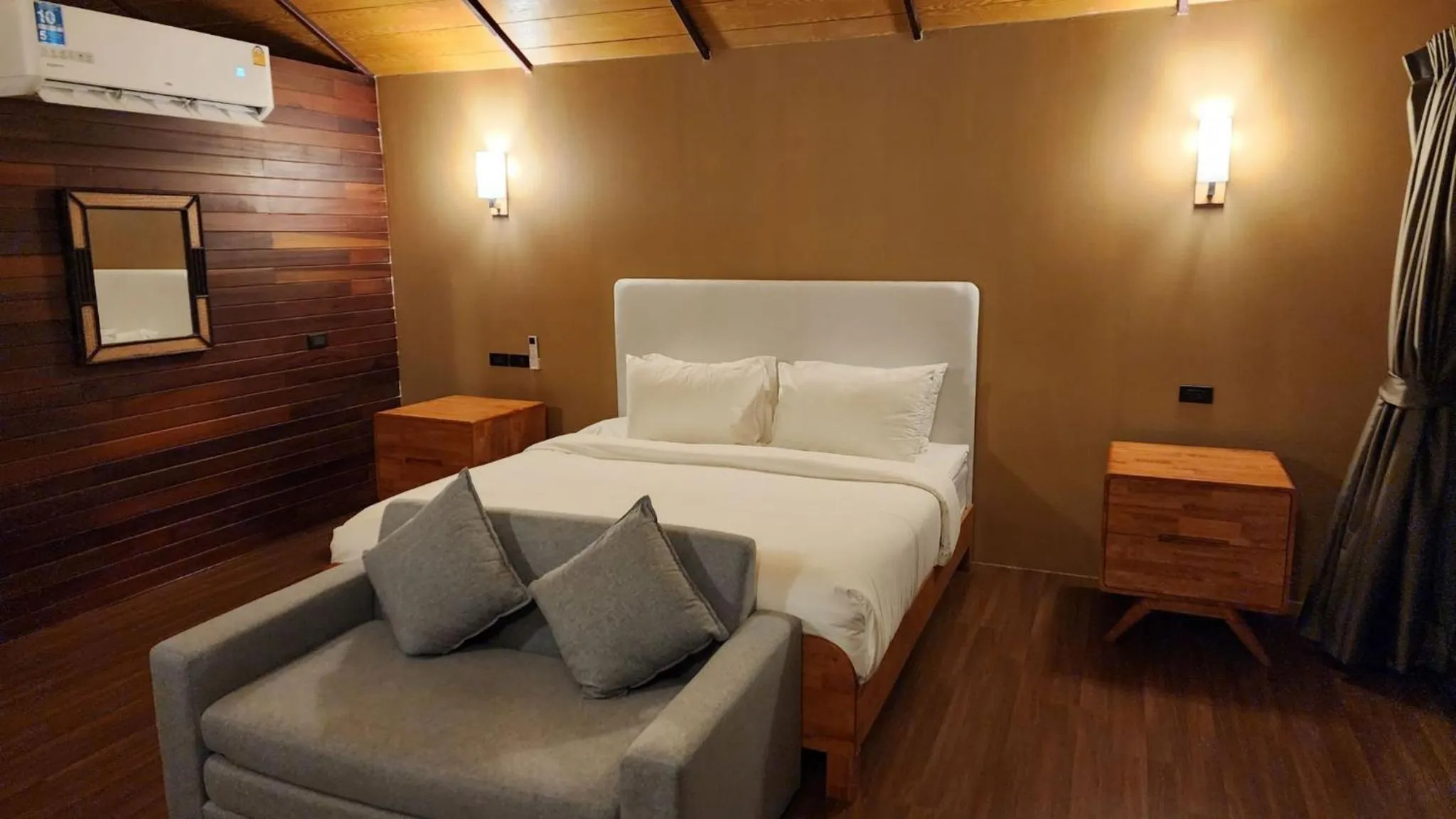 Bed in Ruknam Resort