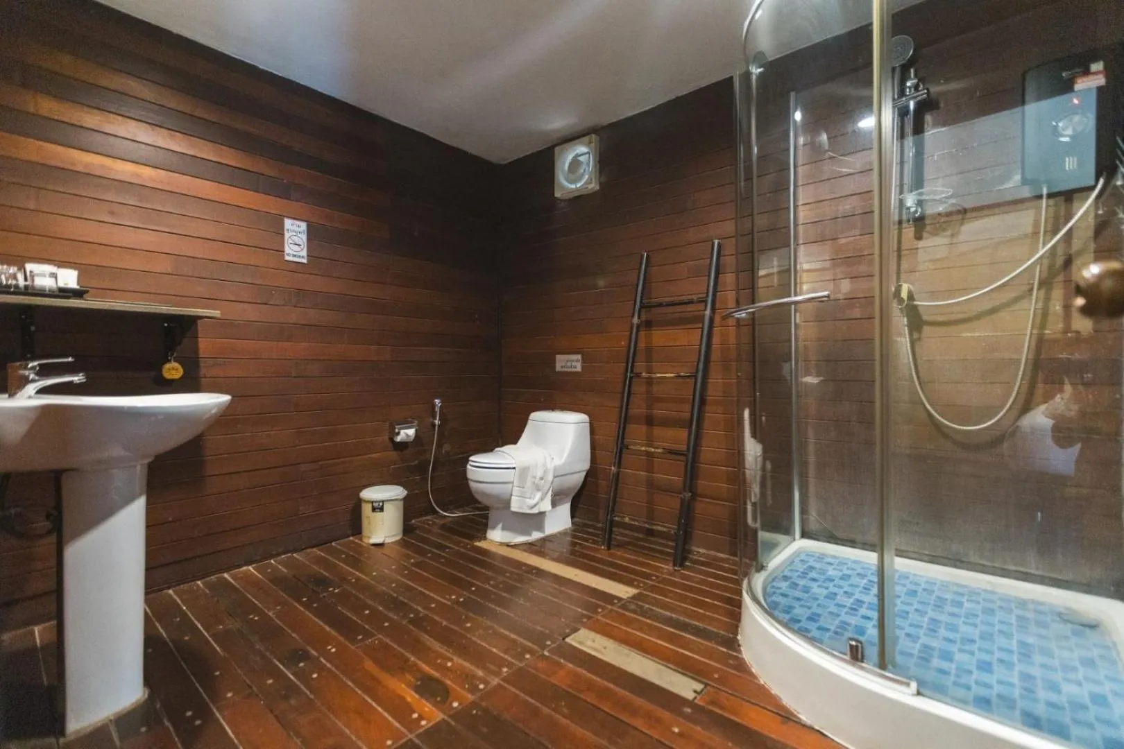 Bathroom in Ruknam Resort