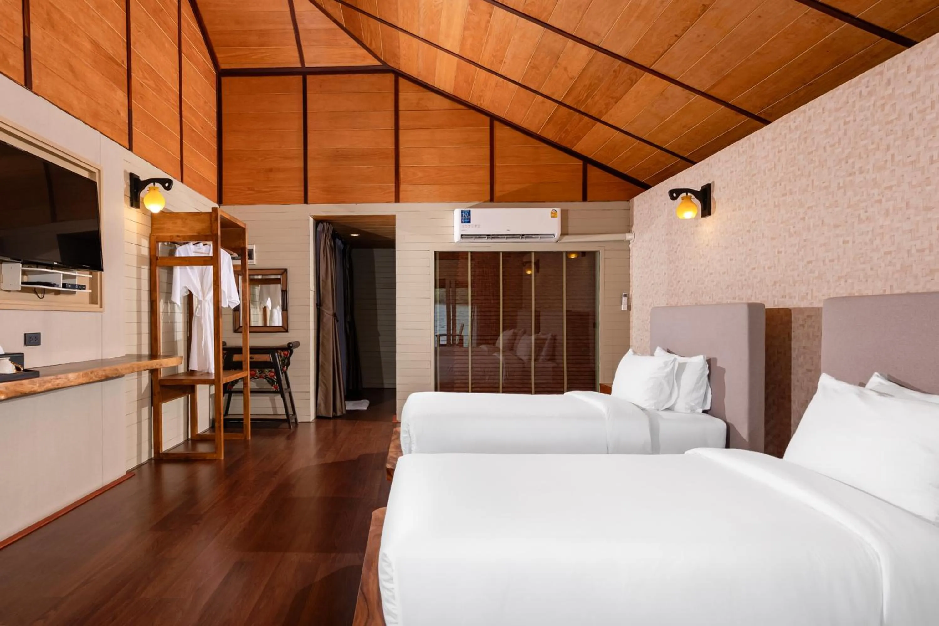 Bedroom, Bed in Ruknam Resort