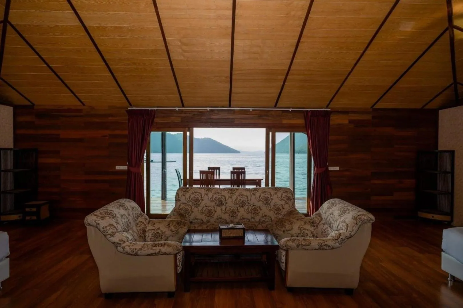 Living room in Ruknam Resort