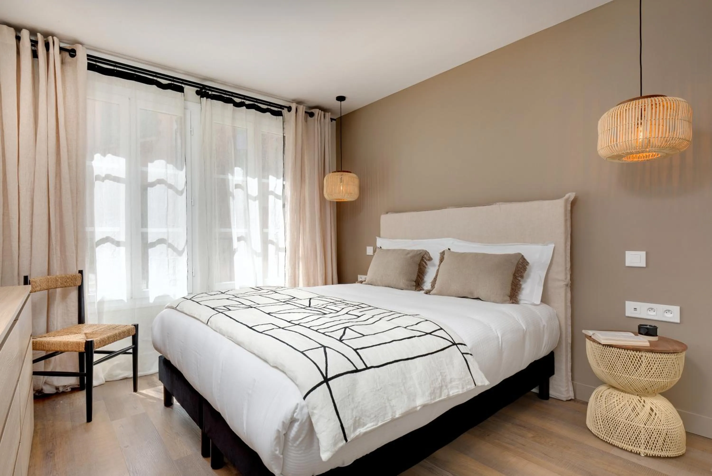 Bedroom, Bed in Les Appartements de Collioure