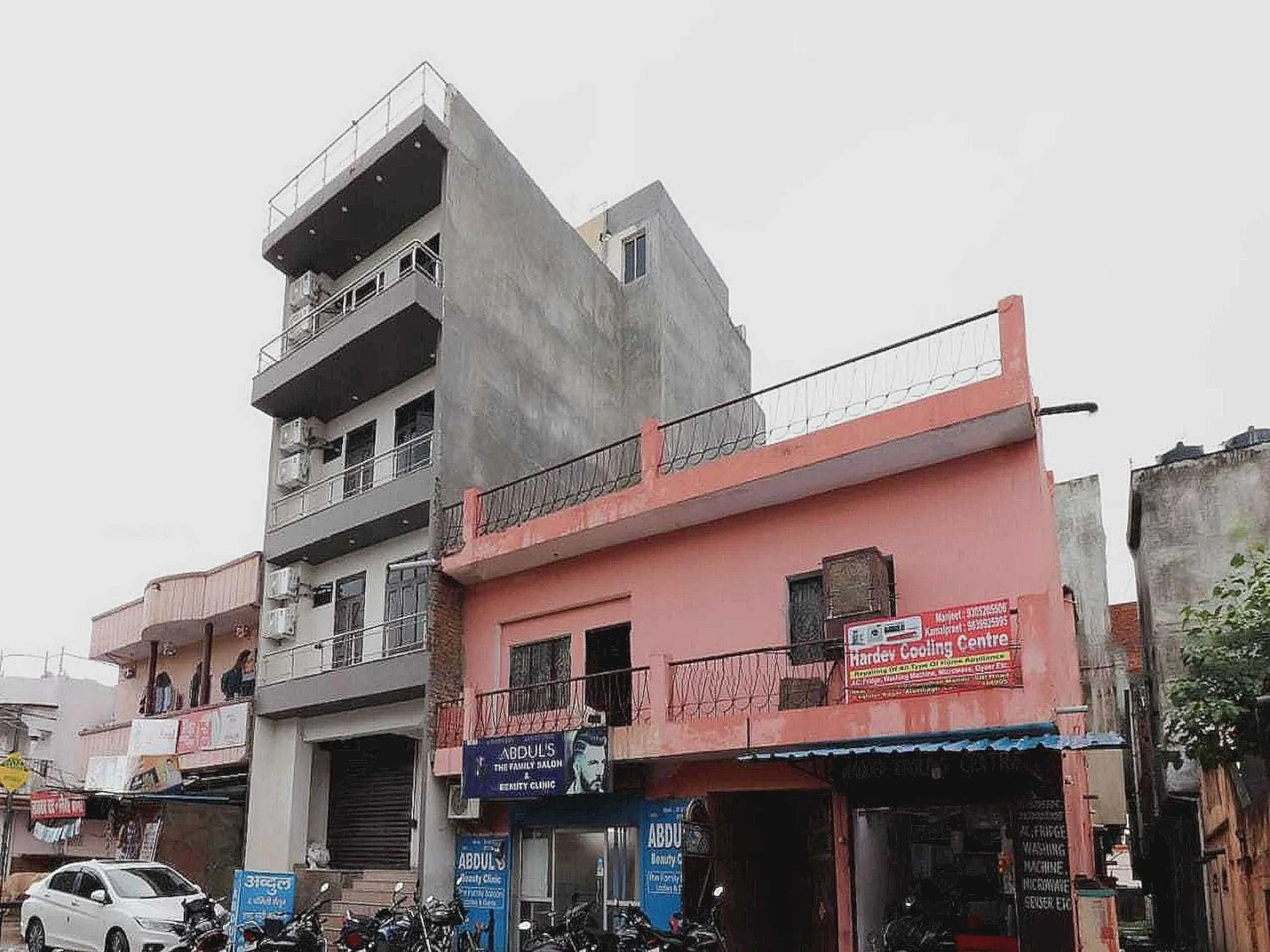 Facade/entrance in Hotel O The Knights Inn