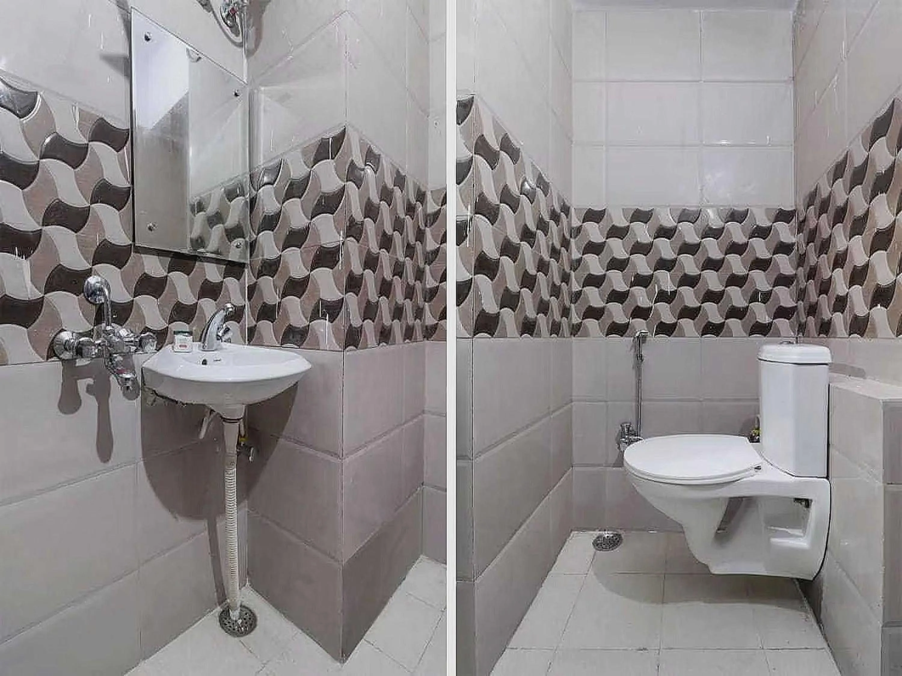 Bathroom in Hotel O The Knights Inn